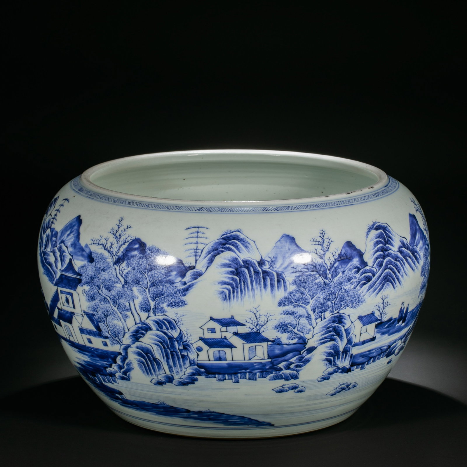 Chinese Qing Dynasty blue and white landscape pattern water basin (1 of 7)