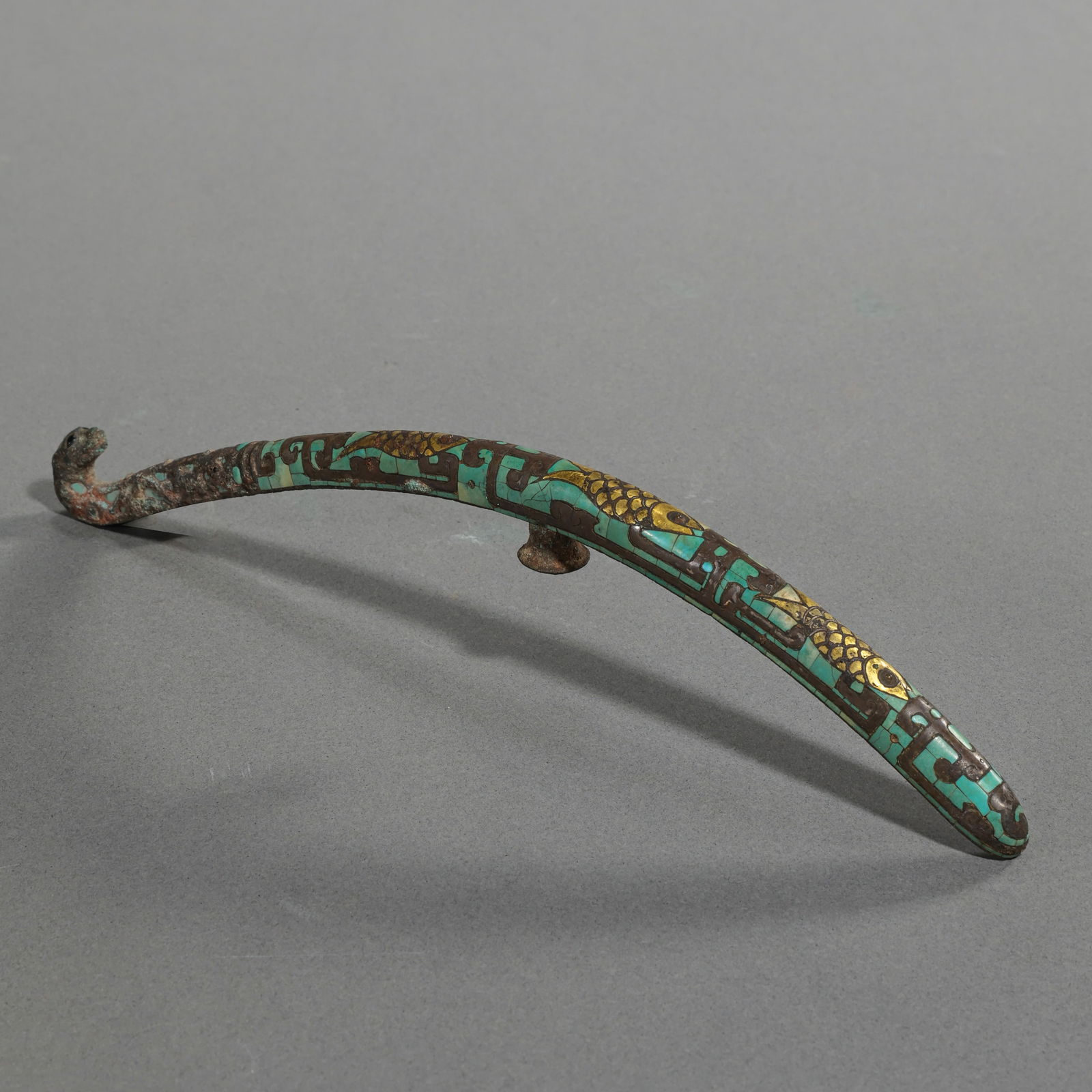 Gold and silver inlaid belt hooks from the Warring States period in China: L. 20.3 cm. Weight. 118 gram.