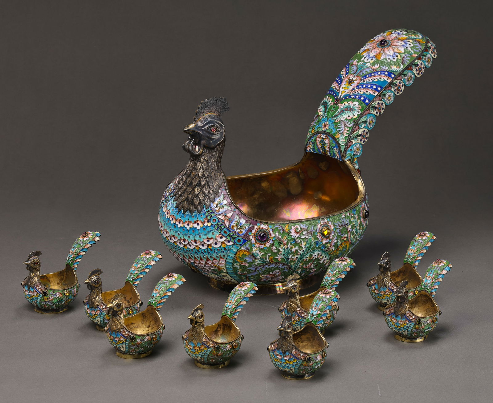 A set of 18th-century Chinese cloisonné enamel phoenix cups: H. 23 cm. W. 32 cm. H. 4.5 cm. W. 9 cm. Weight. 2003 gram.
