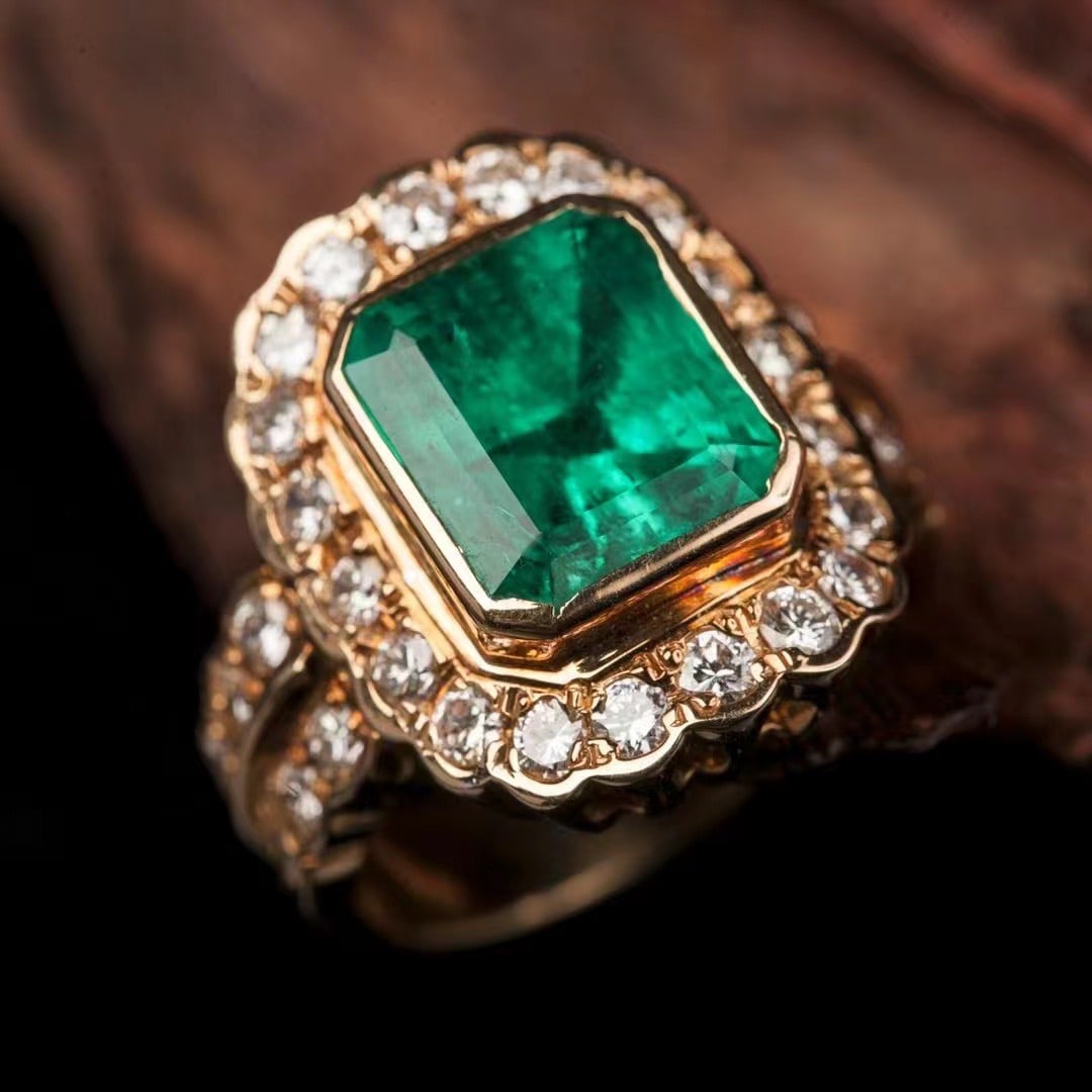 18k gold emerald ring - 4