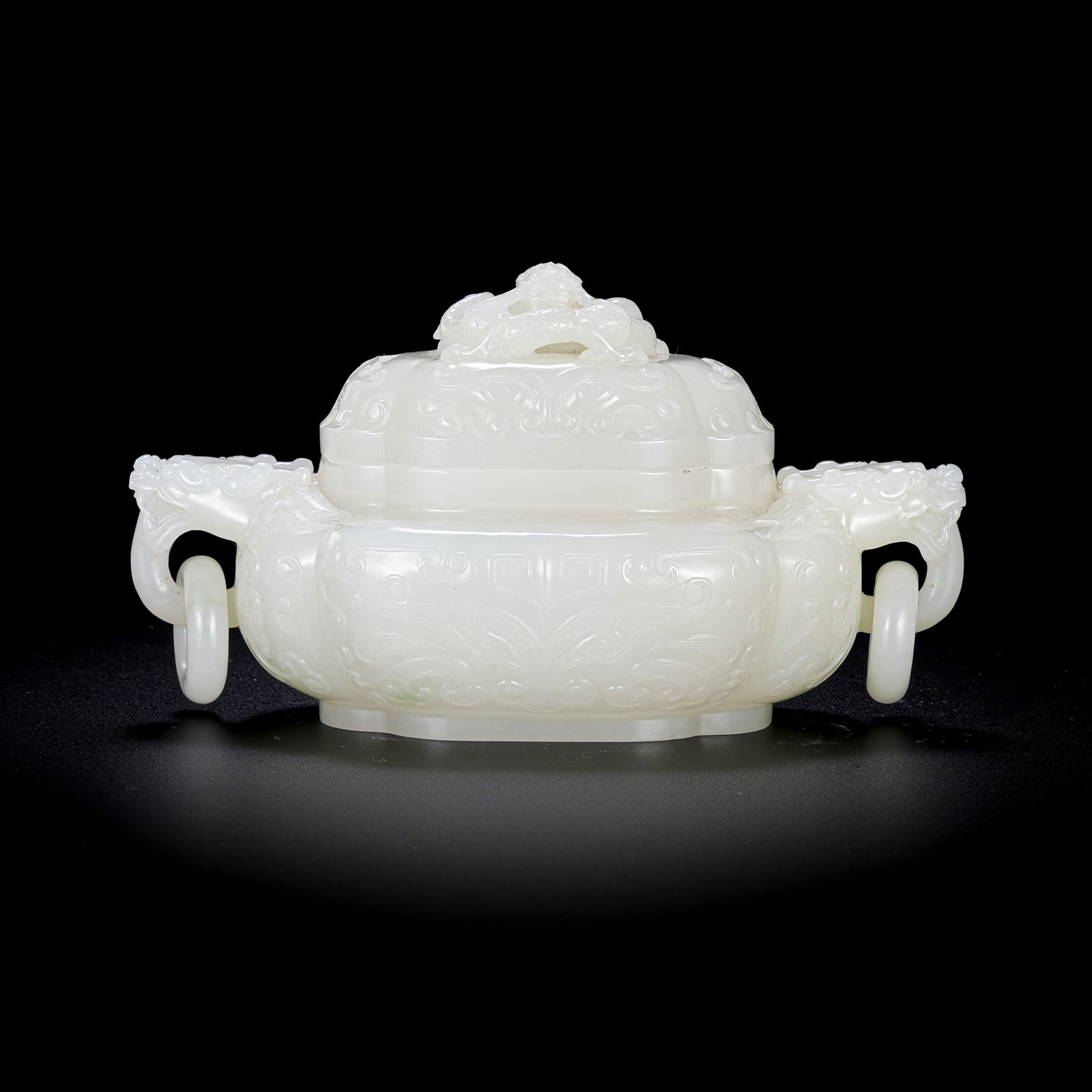 Chinese Qing Dynasty Hetian white jade double-ring handle censer: H. 8.5 cm. L. 14.5 cm. Weight. 361.1 gram.