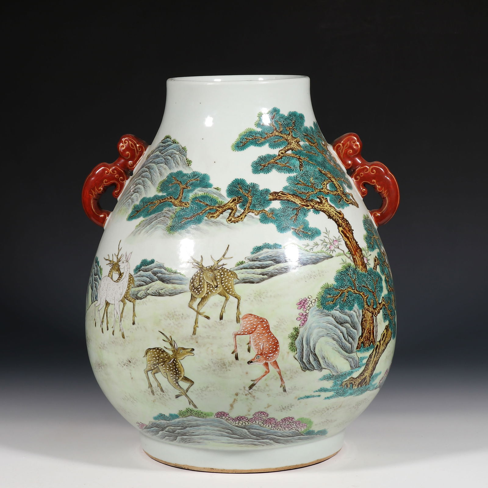 Chinese famille rose deer-patterned double-eared vase from the Qianlong period of the Qing Dynasty (1 of 9)