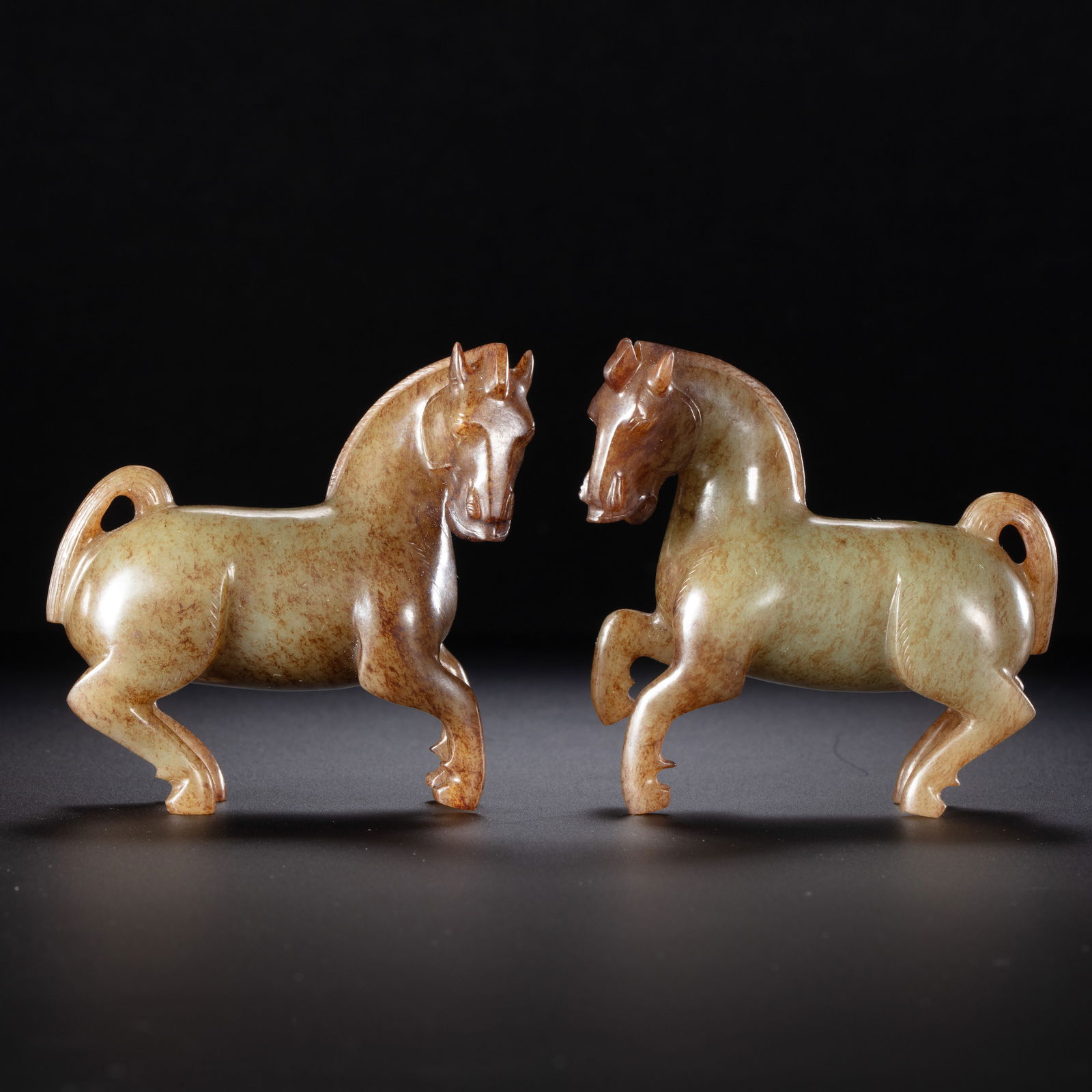A pair of Chinese Han Dynasty jade horses (1 of 8)