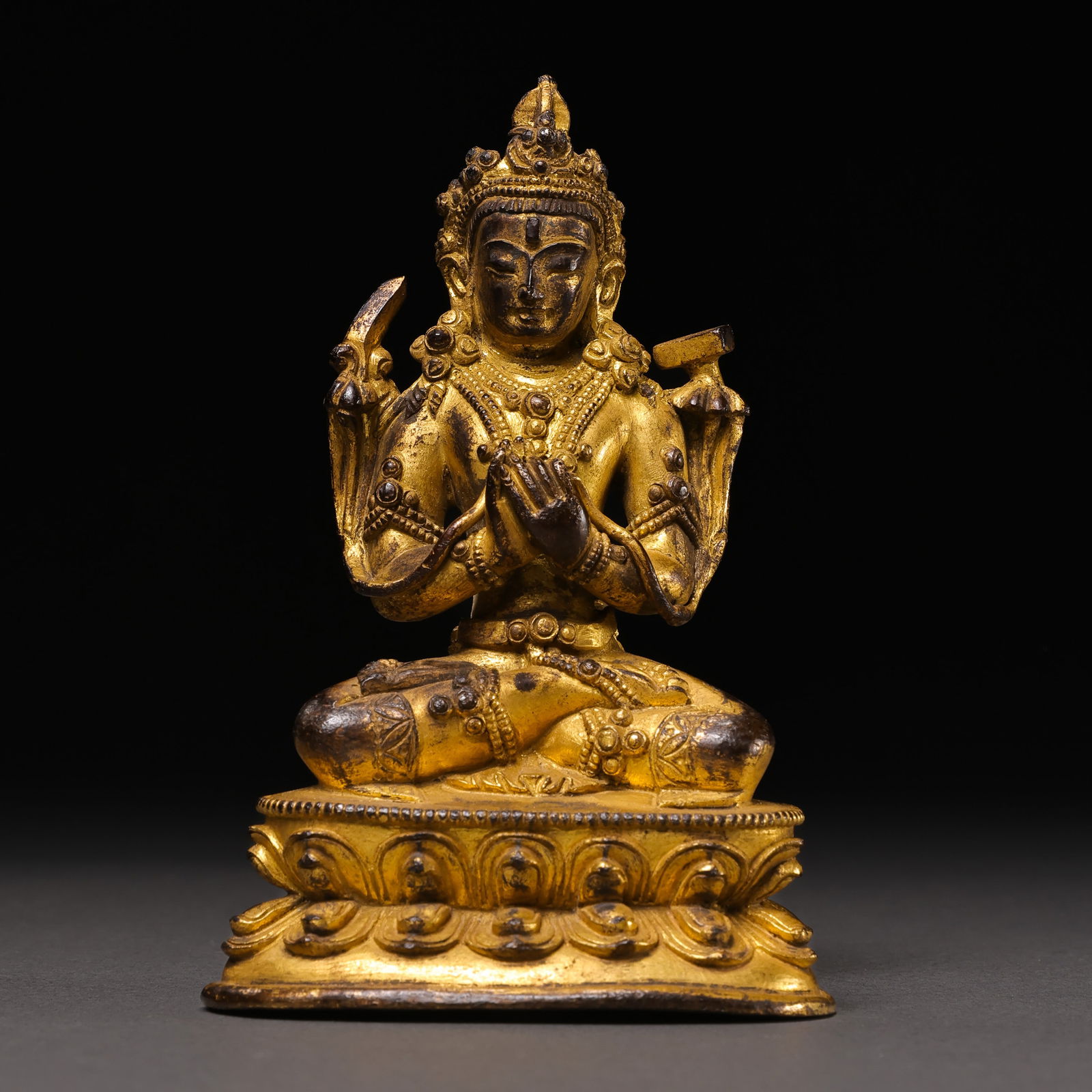 Chinese Qing Dynasty Gilt Bronze Seated Buddha Statue (1 of 7)