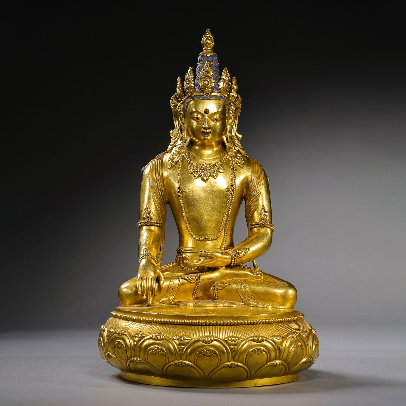 Chinese Qing Dynasty Gilt Bronze Seated Buddha Statue (1 of 12)