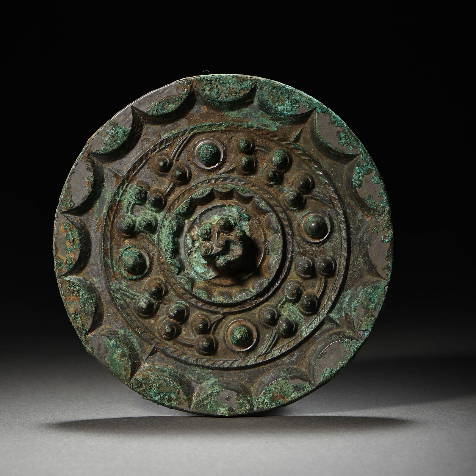Chinese Han Dynasty bronze mirror (1 of 7)