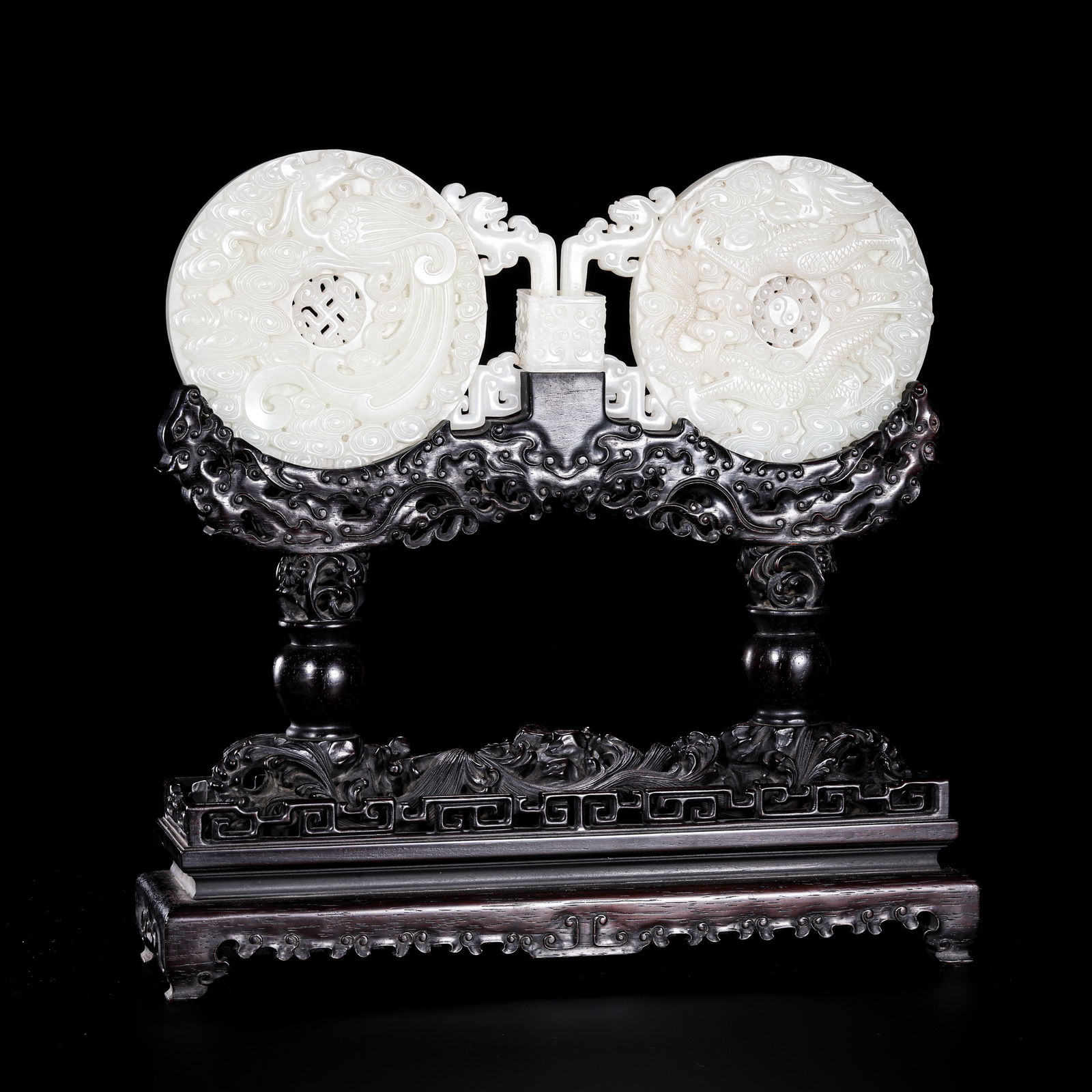 Chinese Qing Dynasty Hetian white jade double-panel screen: H. 30 cm. W. 30 cm. Weight. 2273 gram.