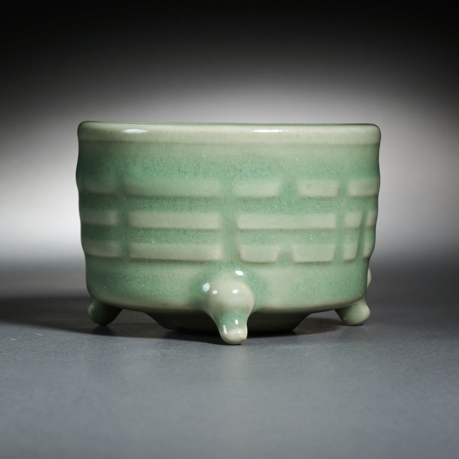 A celadon octagonal tripod censer from the Longquan kiln of the Southern Song Dynasty, China. (1 of 10)