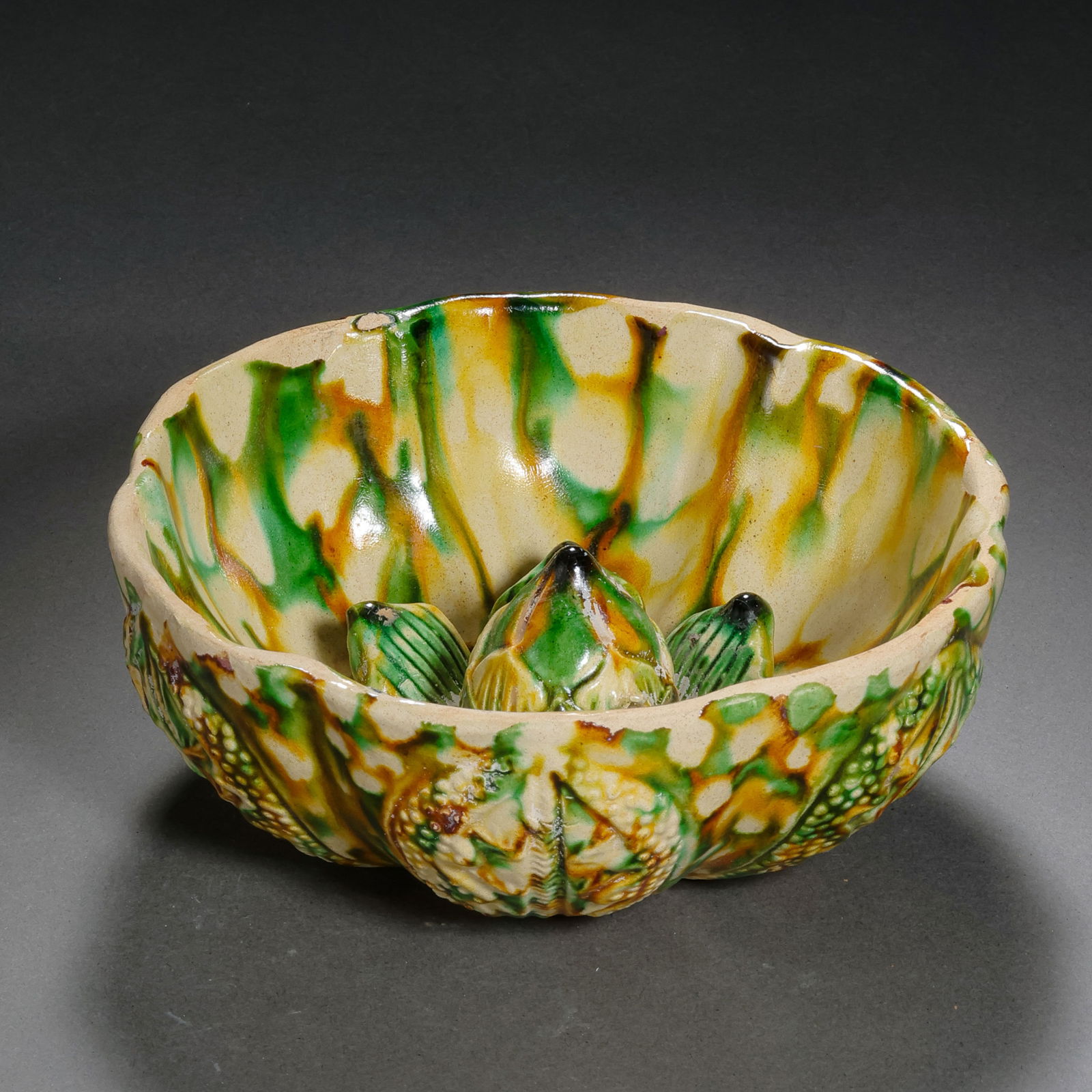 Chinese Tang Dynasty Sancai (three-color glazed) bowl with applied lotus petal rim (1 of 12)