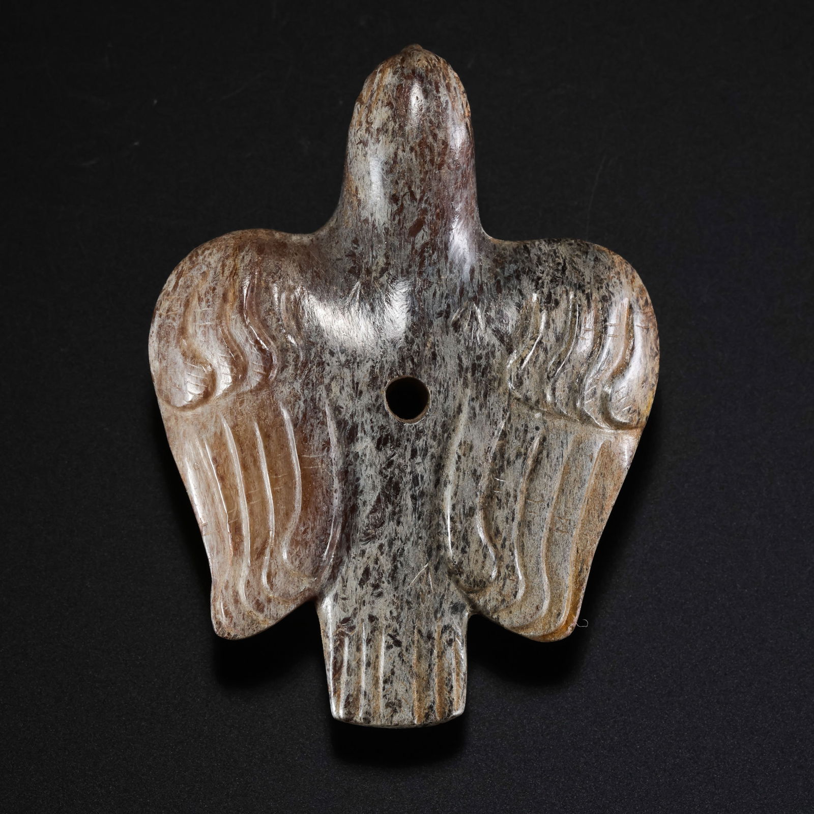 Jade Phoenix from the Han Dynasty in China: L. 5 cm. W. 3.8 cm. Weight. 28.6 gram.