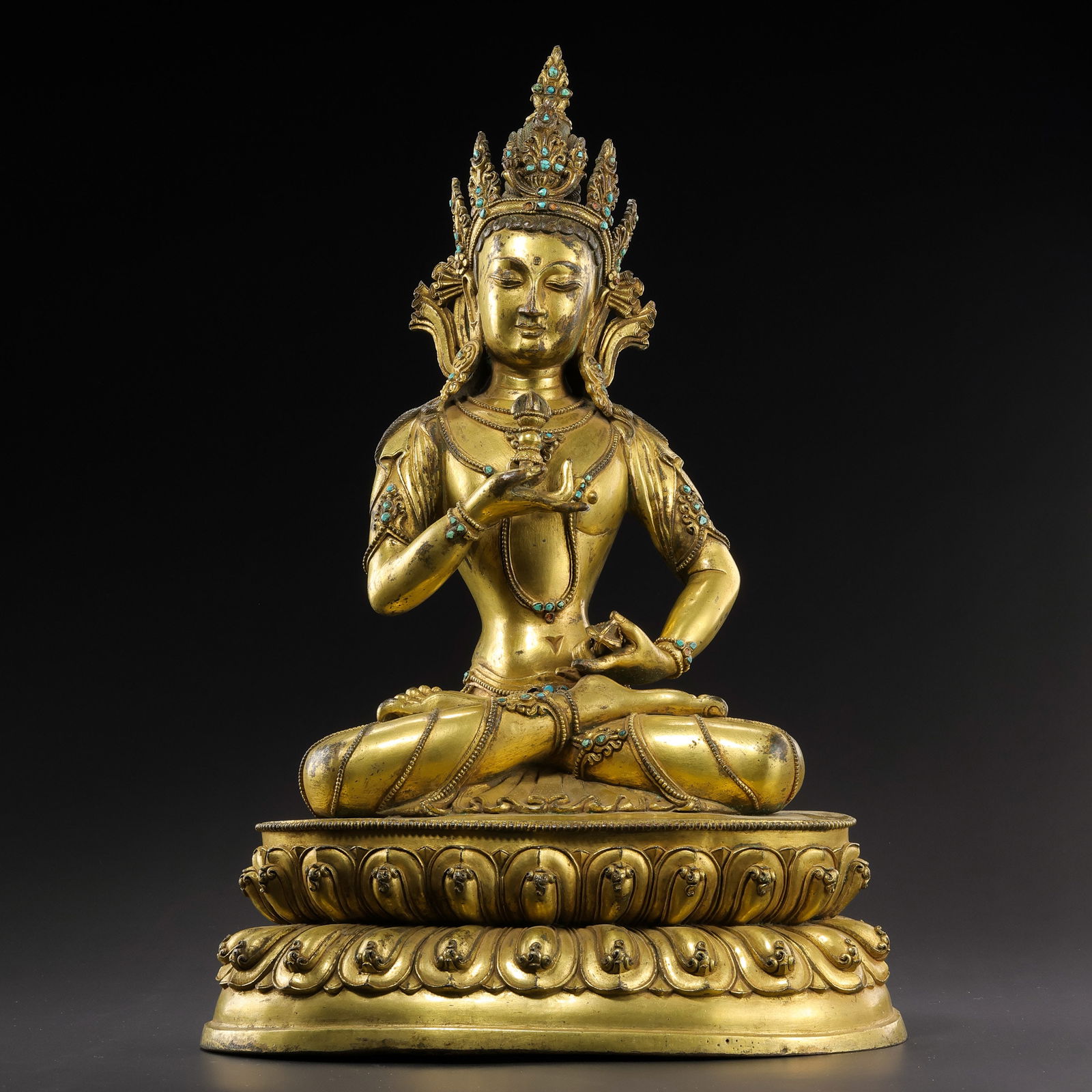 Chinese Qing Dynasty Gilt Bronze Seated Buddha Statue: H. 43 cm. W. 29 cm. Weight. 6225 gram.