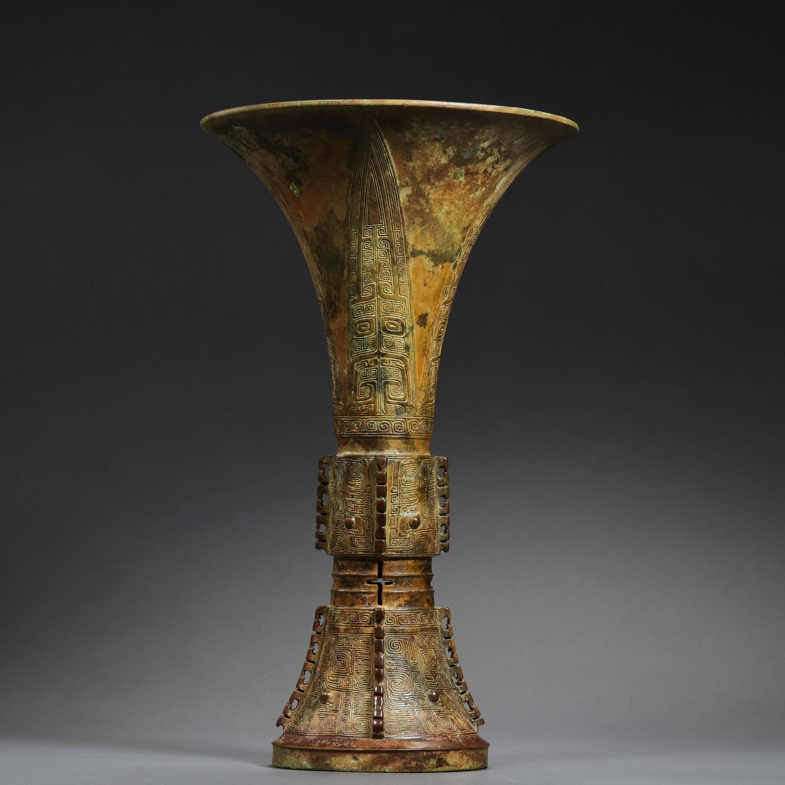 Flower vases from the Warring States and Han Dynasties in China: /