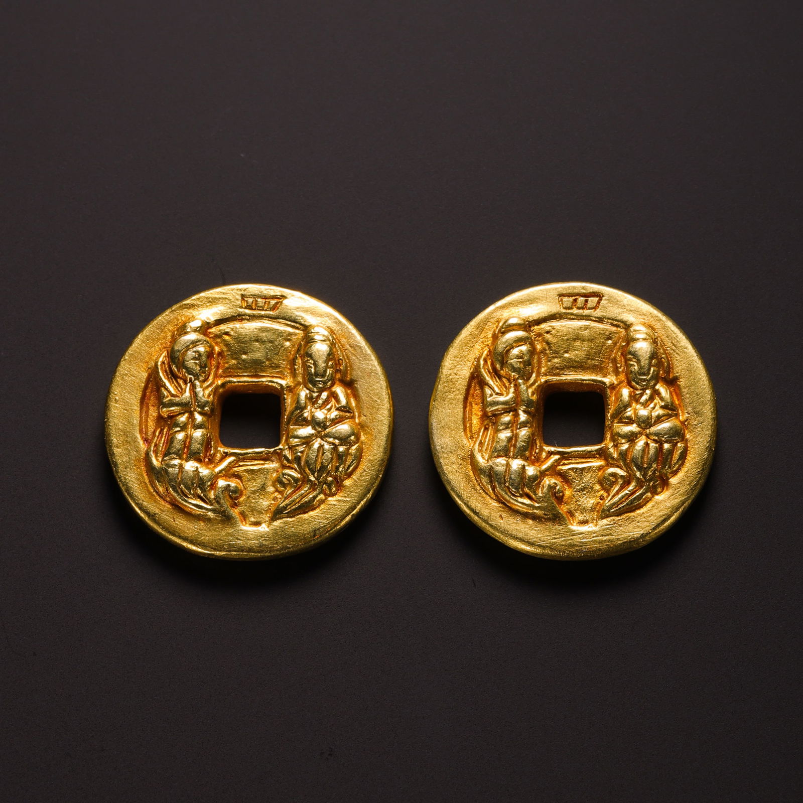 A set of ancient Chinese pure gold coins: Diam. 2.3 cm. Weight. 25 gram.