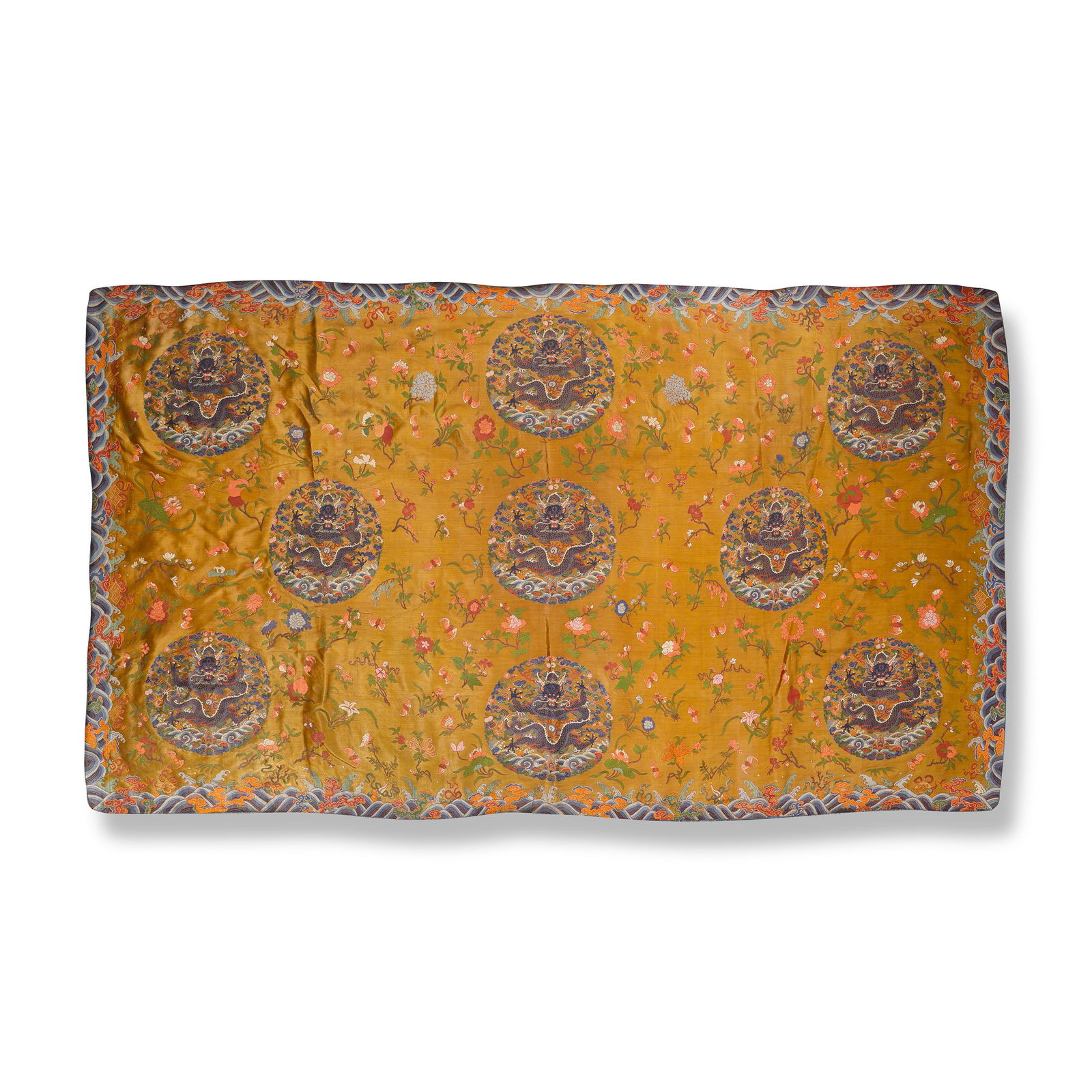 Nine-Dragon Kesi (silk tapestry) from the Qing Dynasty in China: H. 122 cm. W. 217 cm.