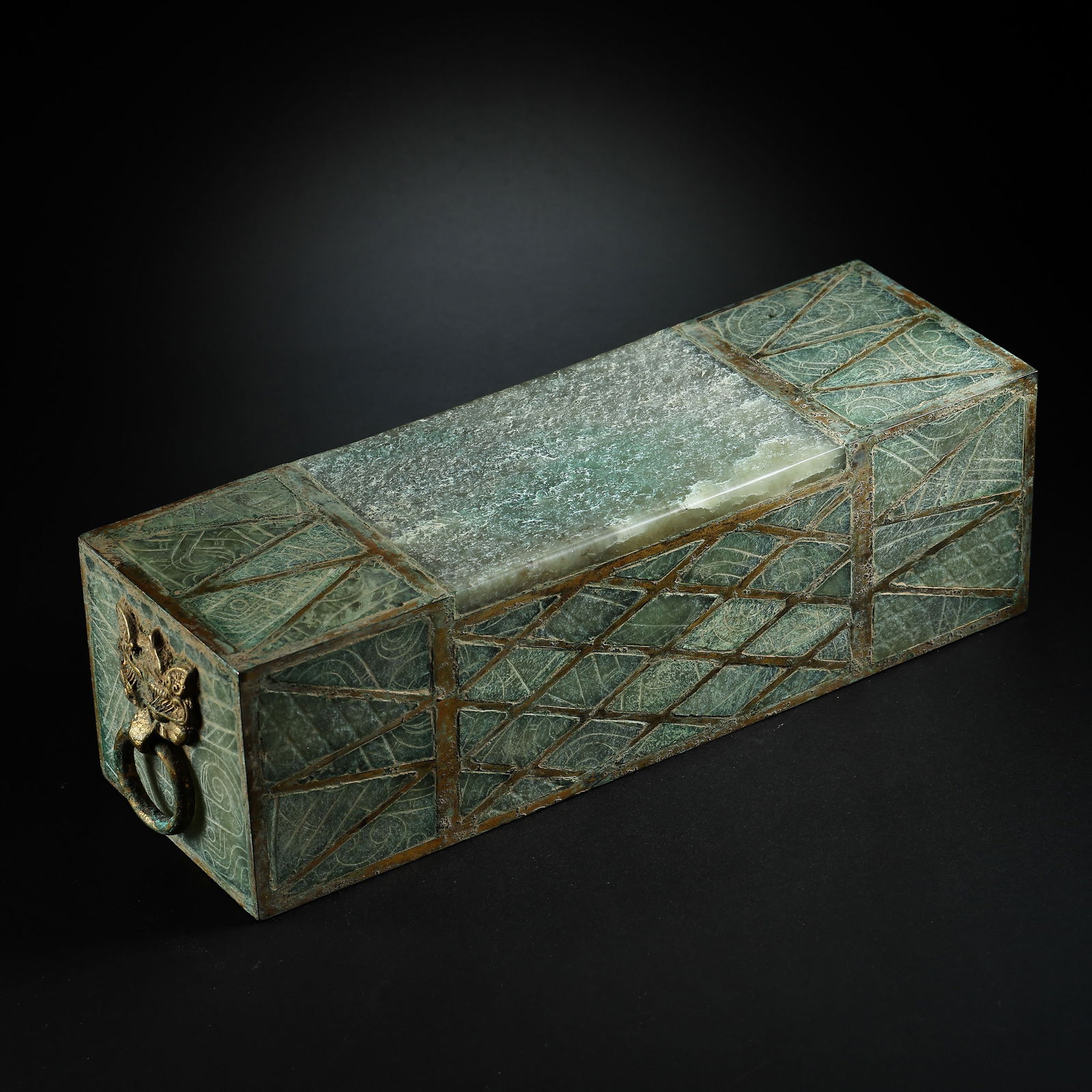 Jade pillow from the Han Dynasty in China: H. 8.5 cm. W. 29 cm. Weight. 2779 gram.