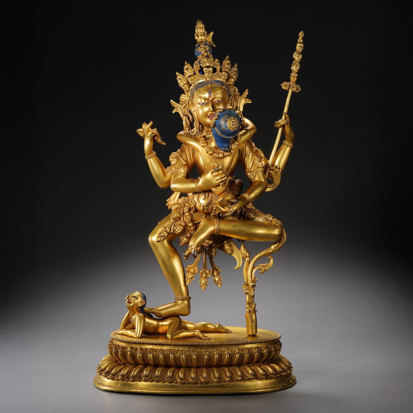 Chinese Ming Dynasty Gilt Bronze Buddhist Statue: H. 52.8 cm. W. 28 cm. Weight. 10900 gram.