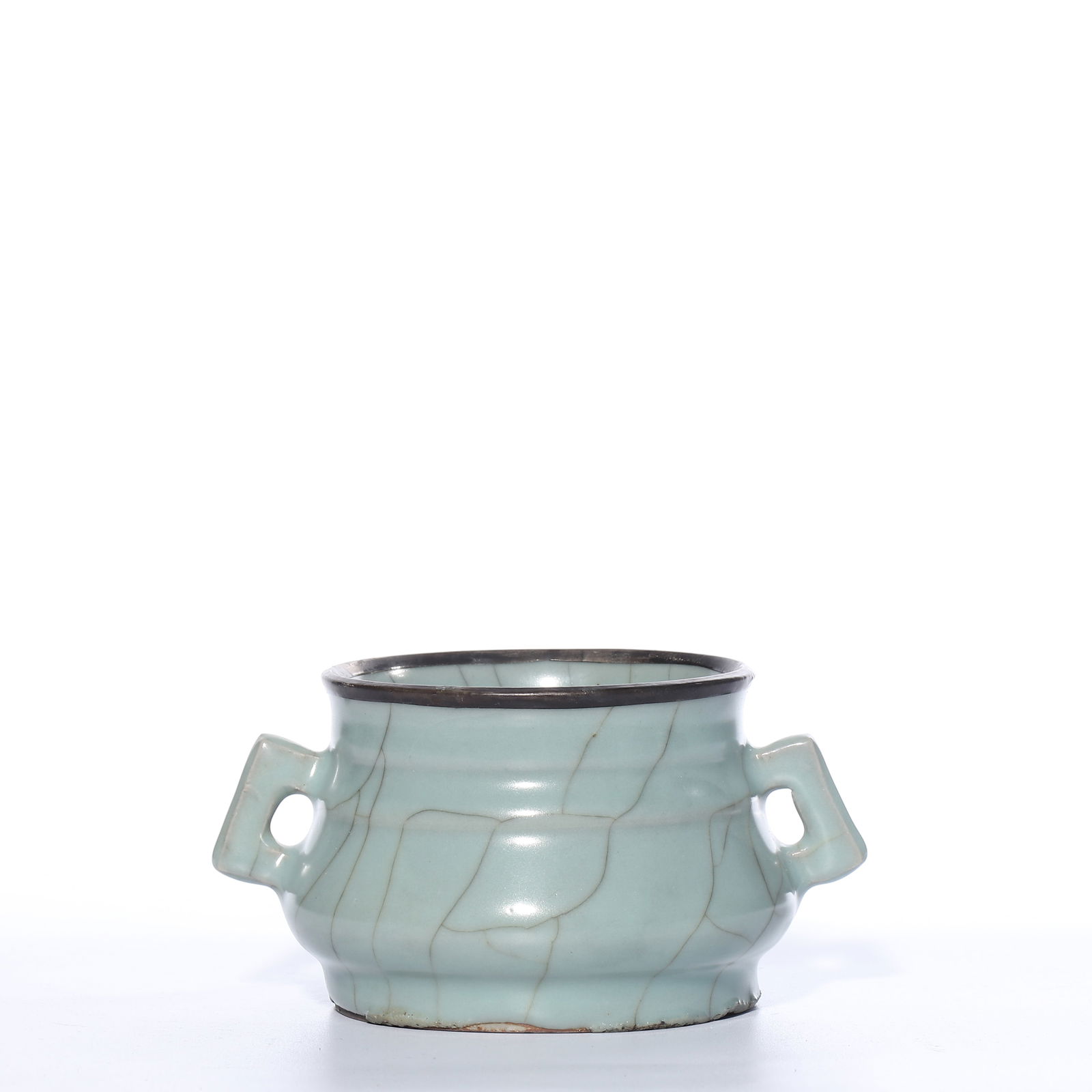 Celadon Gui-shaped Incense Burner from the Official Kiln of the Song Dynasty, China: H. 8 cm. Diam. 9.7 cm.