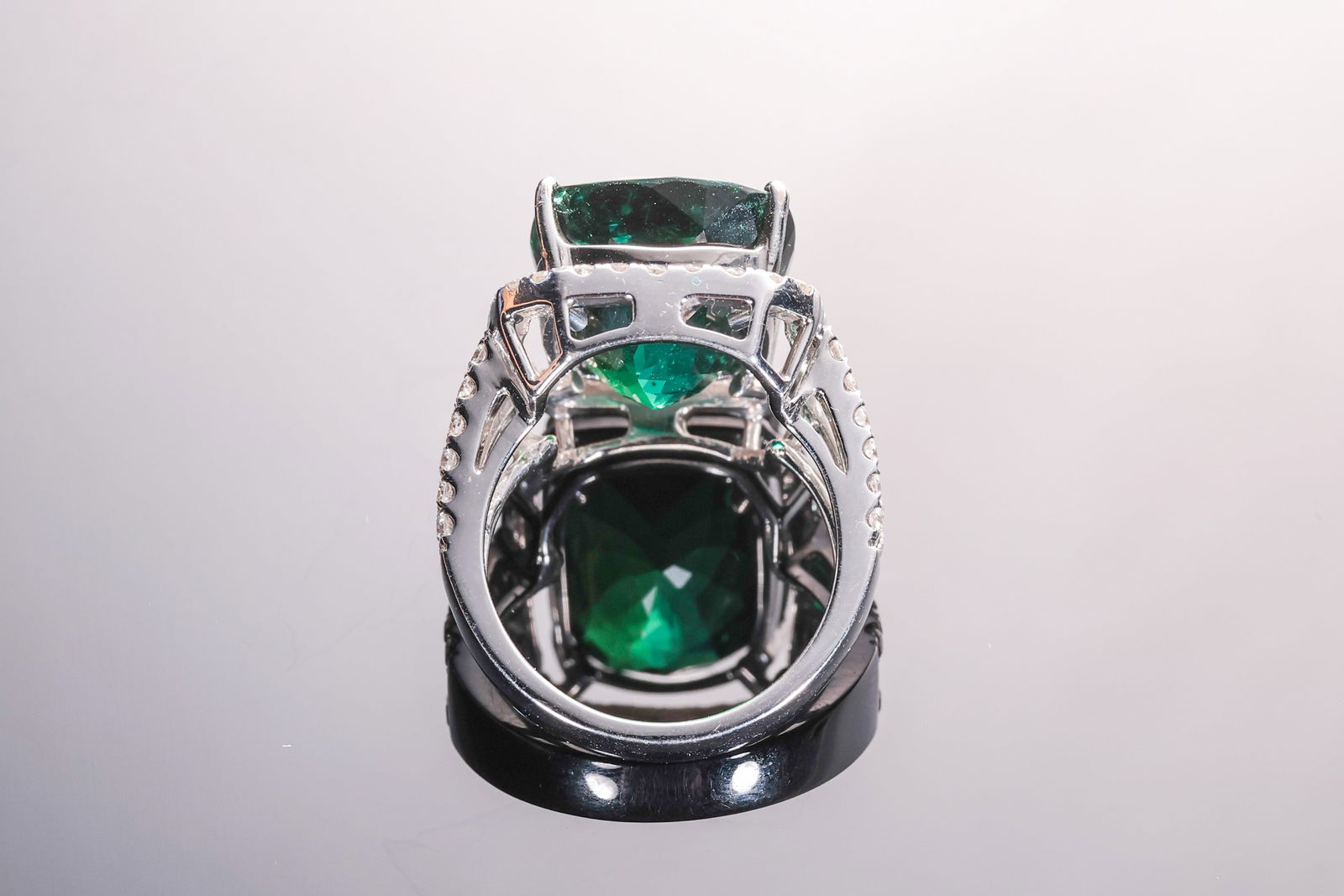 Natural Emerald Ring - 5