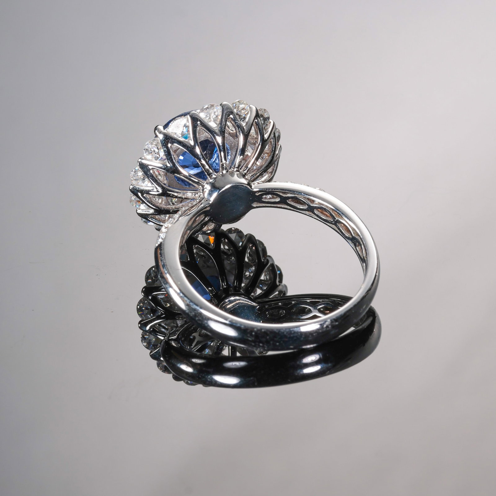 Natural Sapphire Ring - 7