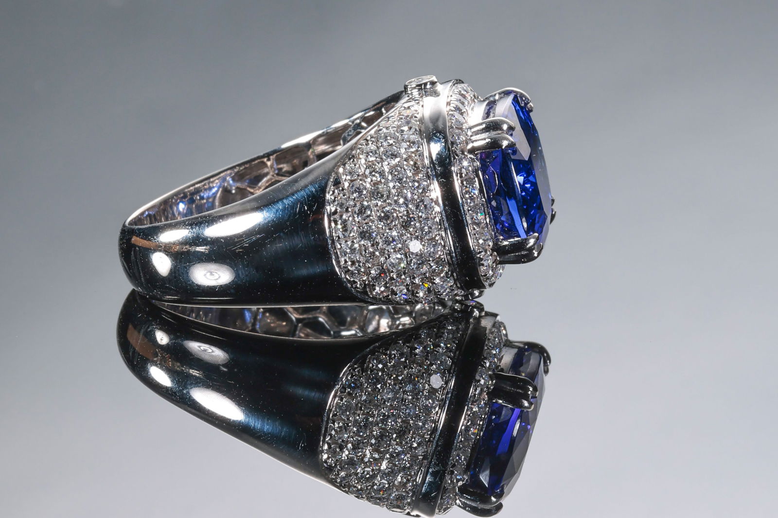 Natural Sapphire Ring - 5