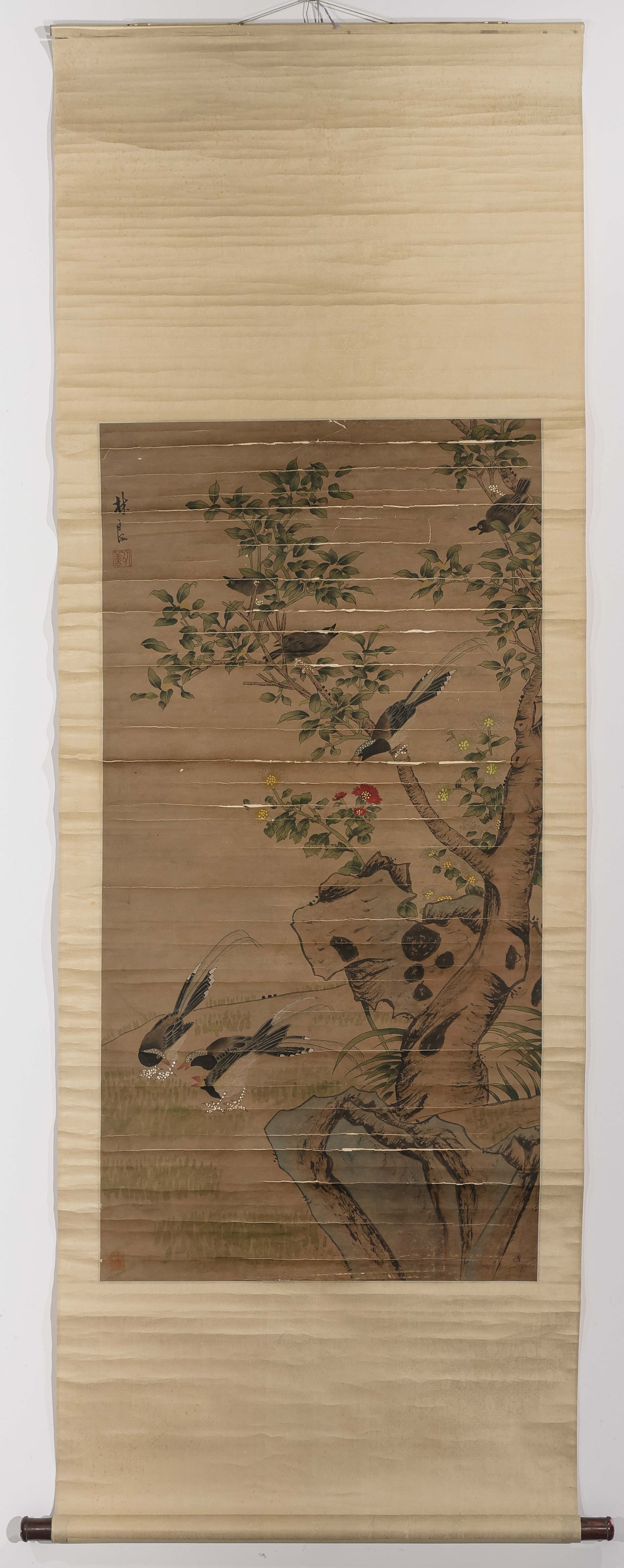 Flowers and Birds by Lin Liang: L. 128 cm. W. 65 cm.