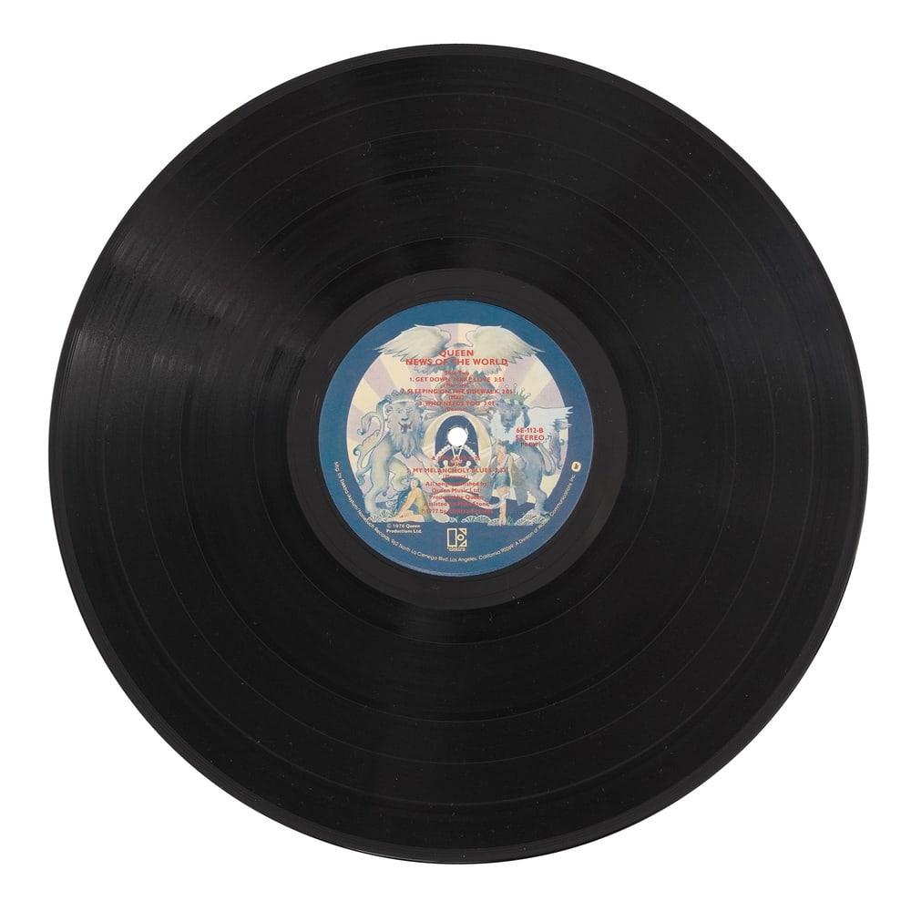 QUEEN FULLY SIGNED "NEWS OF THE WORLD" LP - 7