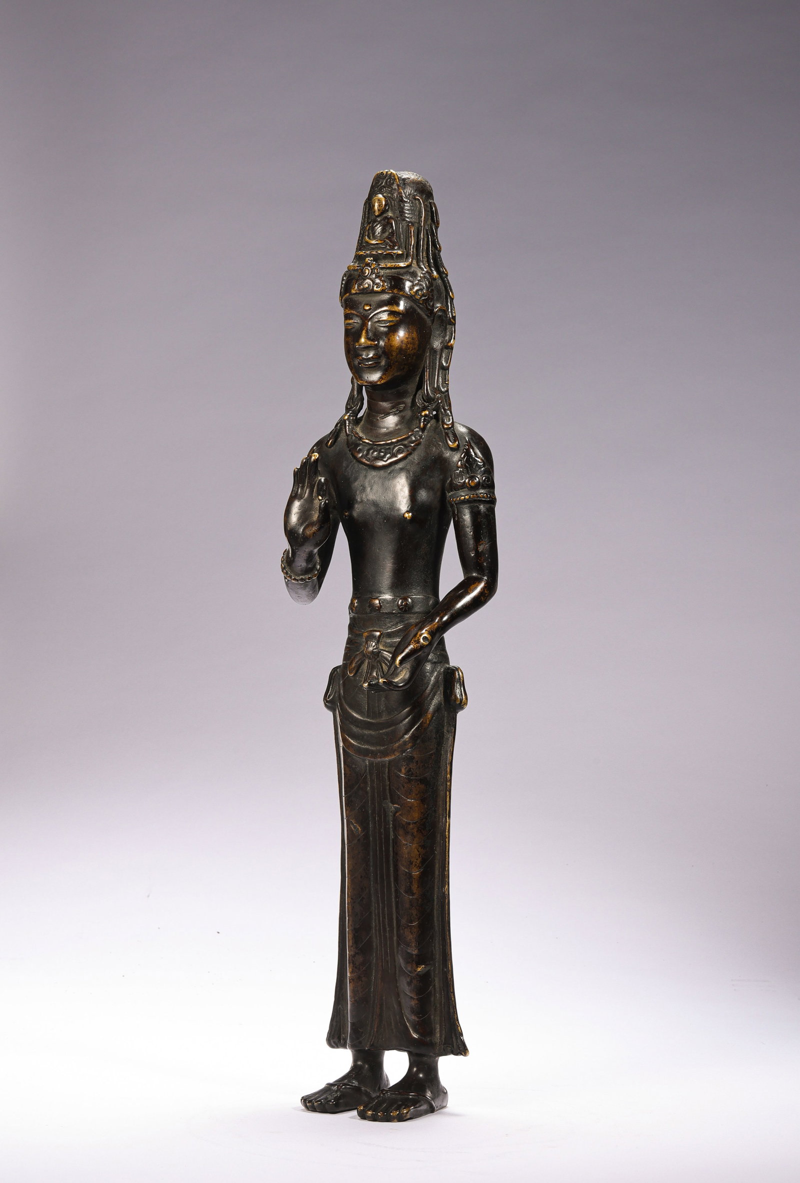 10th-century bronze standing Buddha statue from the Dali Kingdom (1 of 10)