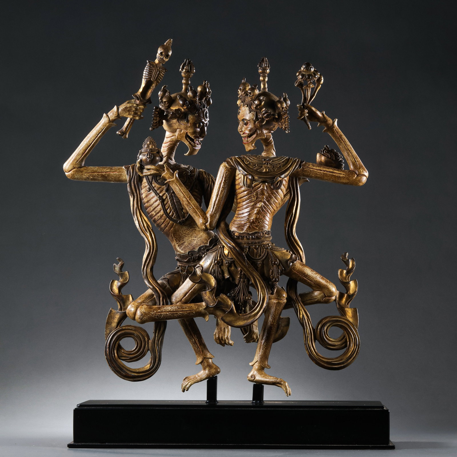Gilt Bronze Sita Deva Statues from the Qing Dynasty, China: H. 39 cm. L. 35 cm. Weight. 7063 gram.