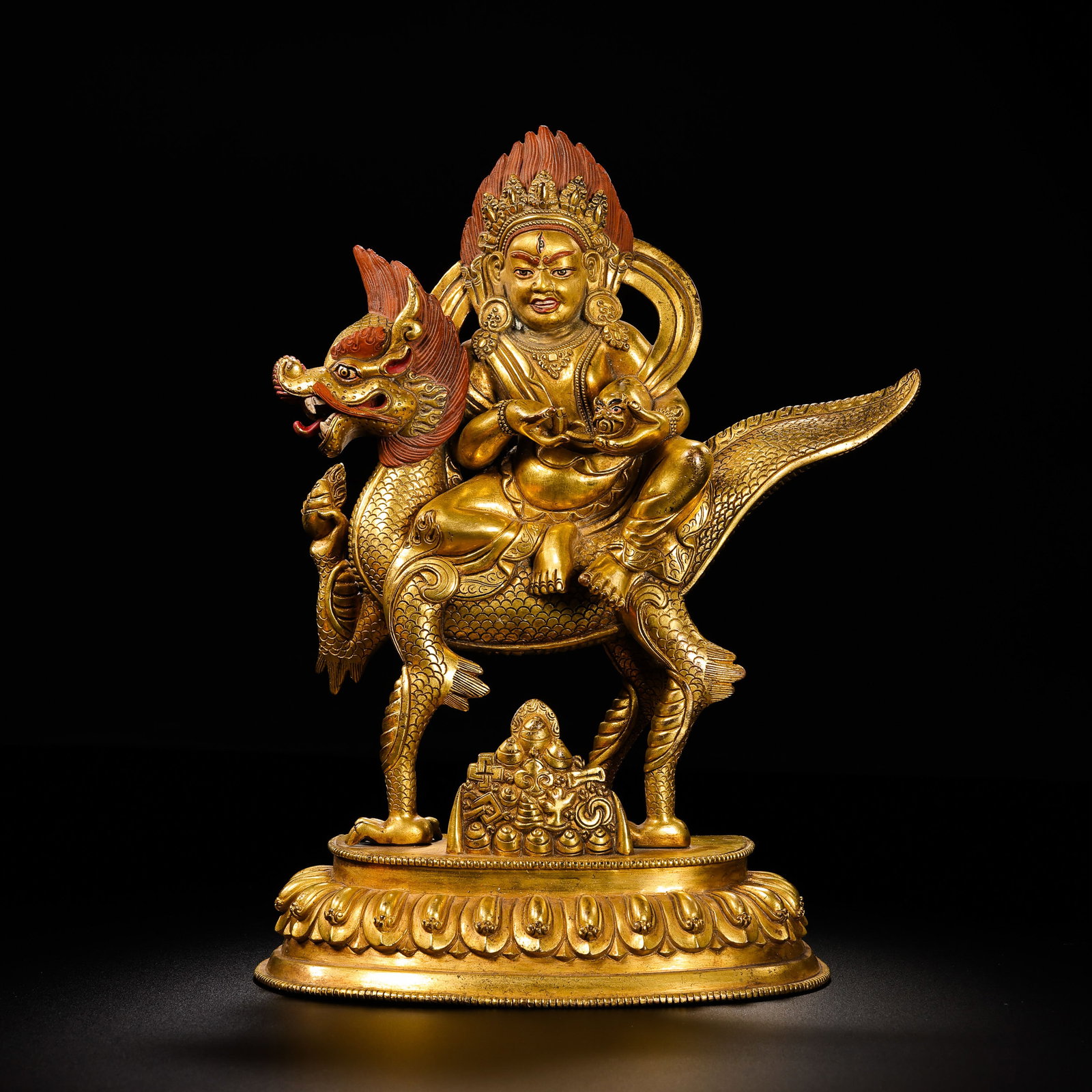 Chinese Qing Dynasty Gilt Bronze Seated Buddha Statue: H. 24 cm. W .15.5 cm. Weight. 2367 gram.