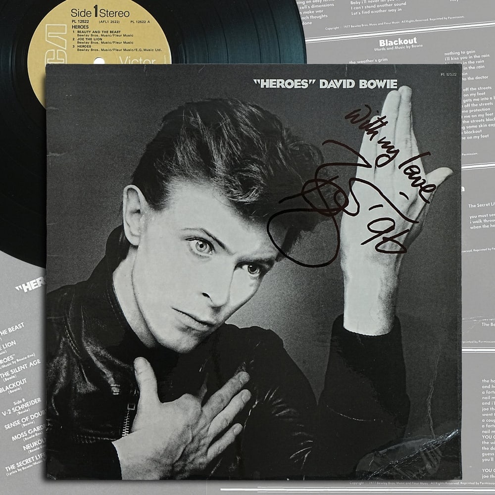 DAVID BOWIE SIGNED "HEROES" UK LP (1 of 8)