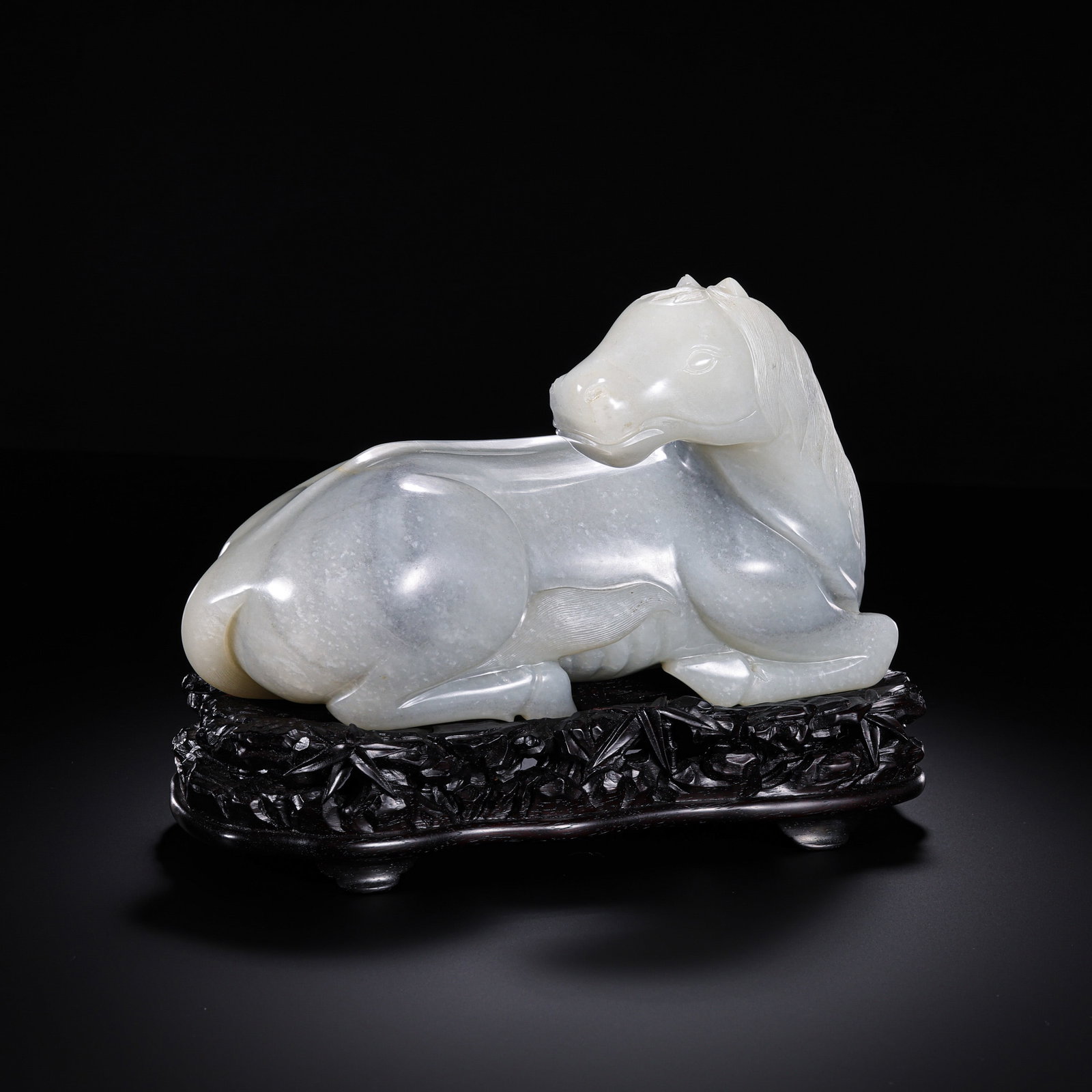 Chinese Qing Dynasty Hetian Jade Reclining Horse (1 of 9)