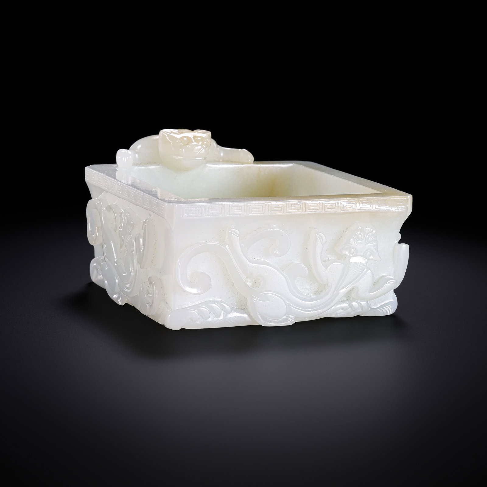 Chinese Qing Dynasty Hetian white jade square water basin with dragon design (1 of 7)