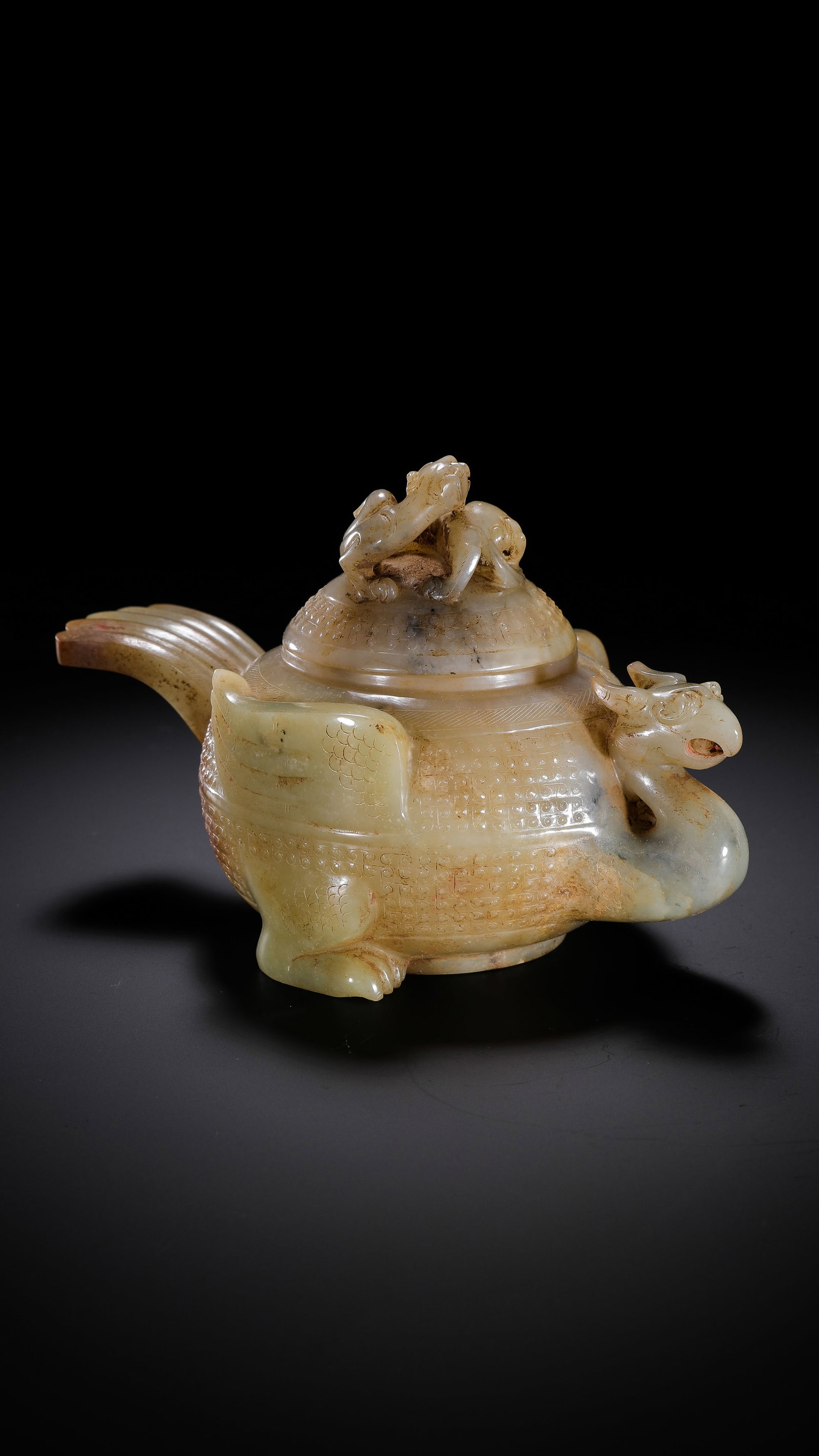 Jade Phoenix-shaped Incense Burner from the Han Dynasty in China: H. 11.5 cm. W. 19.5 cm. Weight. 644 gram.