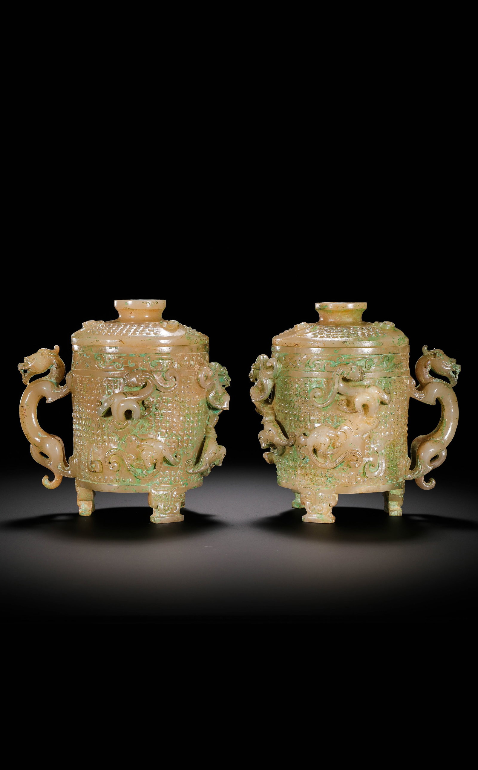 A pair of Chinese Han Dynasty jade censers with dragon patterns (1 of 13)