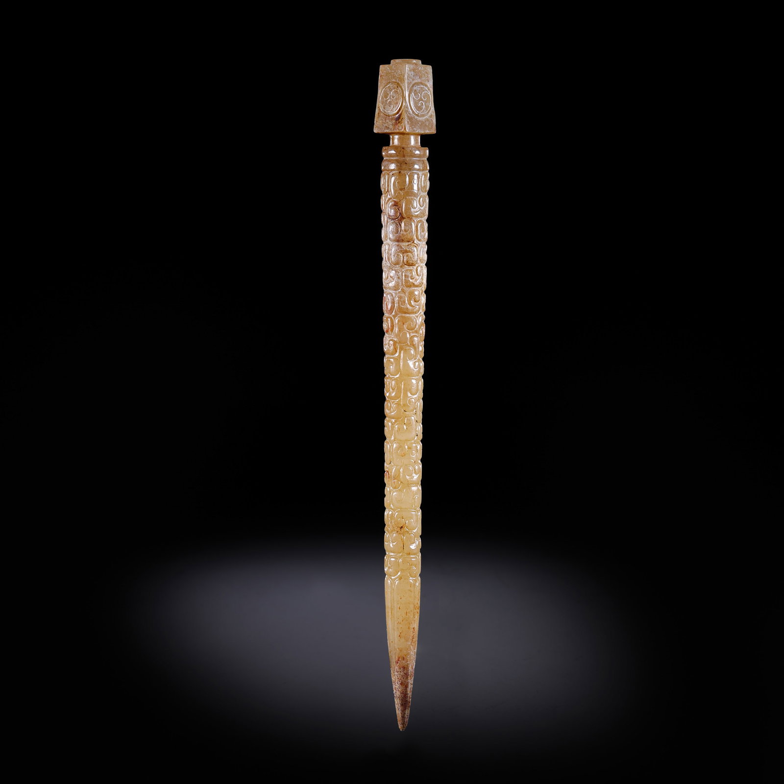 Jade artifacts from the Warring States period in China: L. 18 cm. Weight. 43 gram.