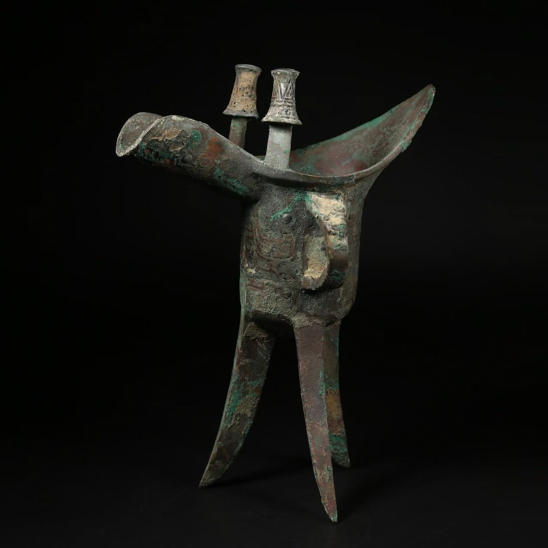 Bronze Jue Cup from the Shang and Zhou Dynasties in China: /