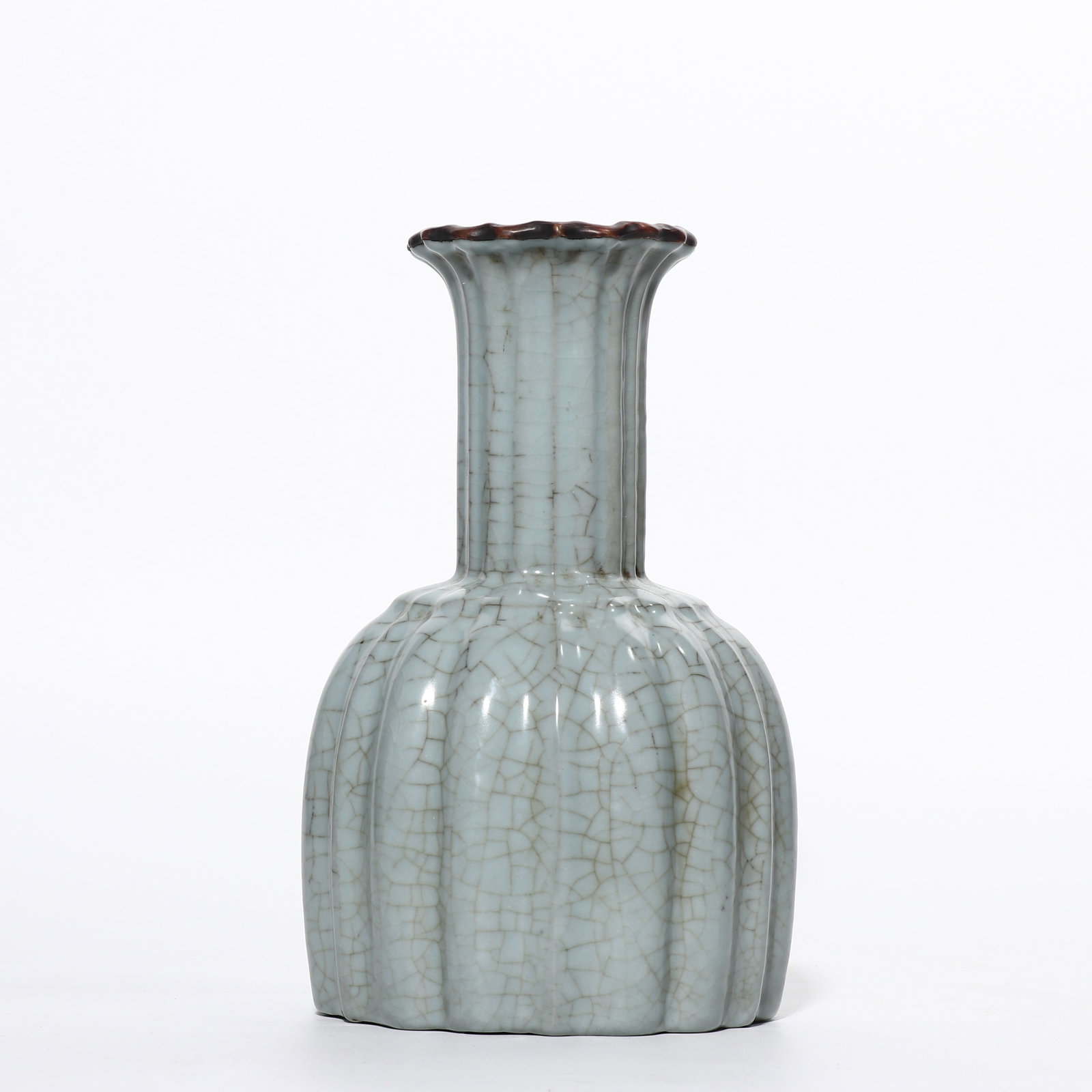 A long-necked vase with an imitation official glaze from the Qianlong period of the Qing Dynasty, (1 of 6)