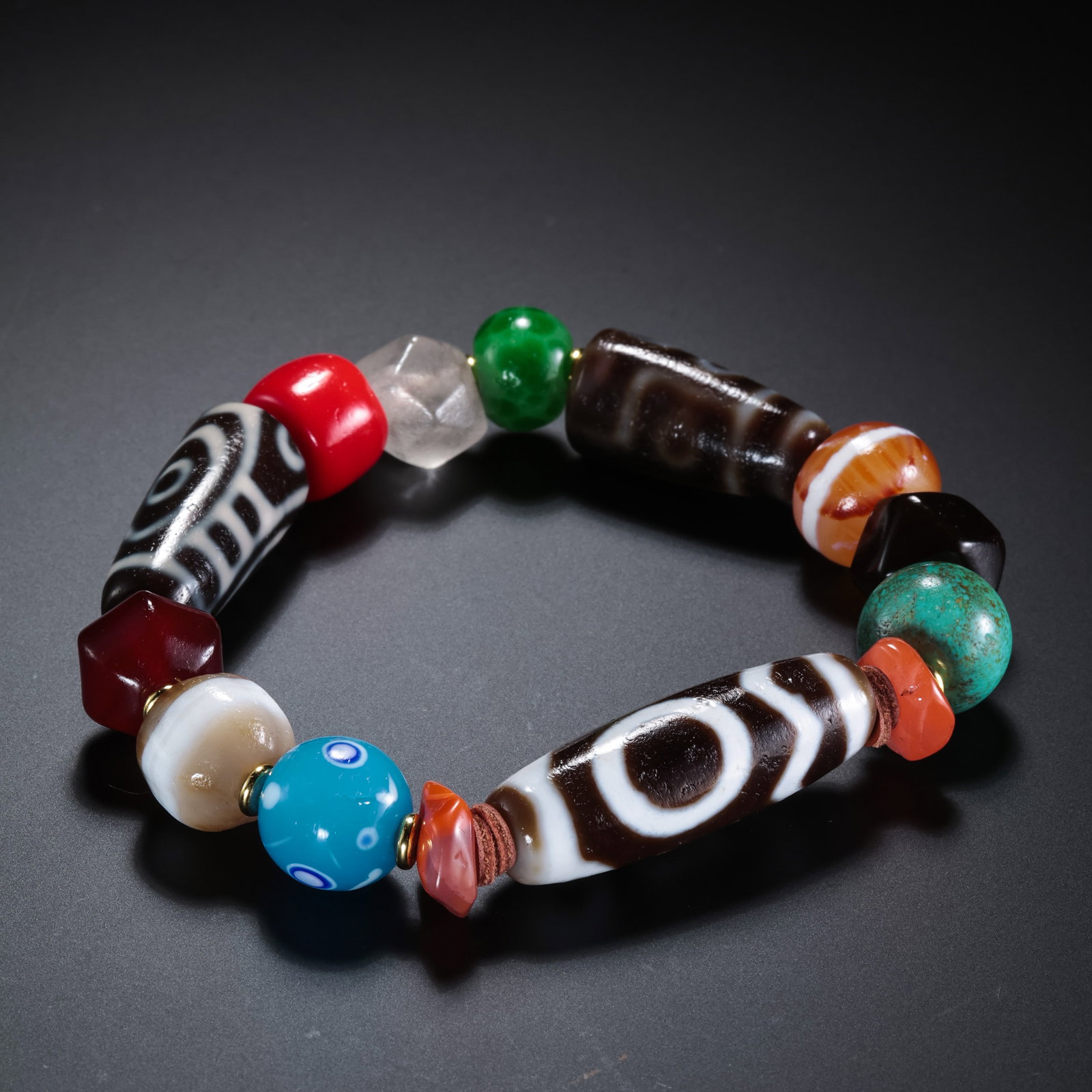Pure Dzi Bead Bracelet from the Tang Dynasty of China: /