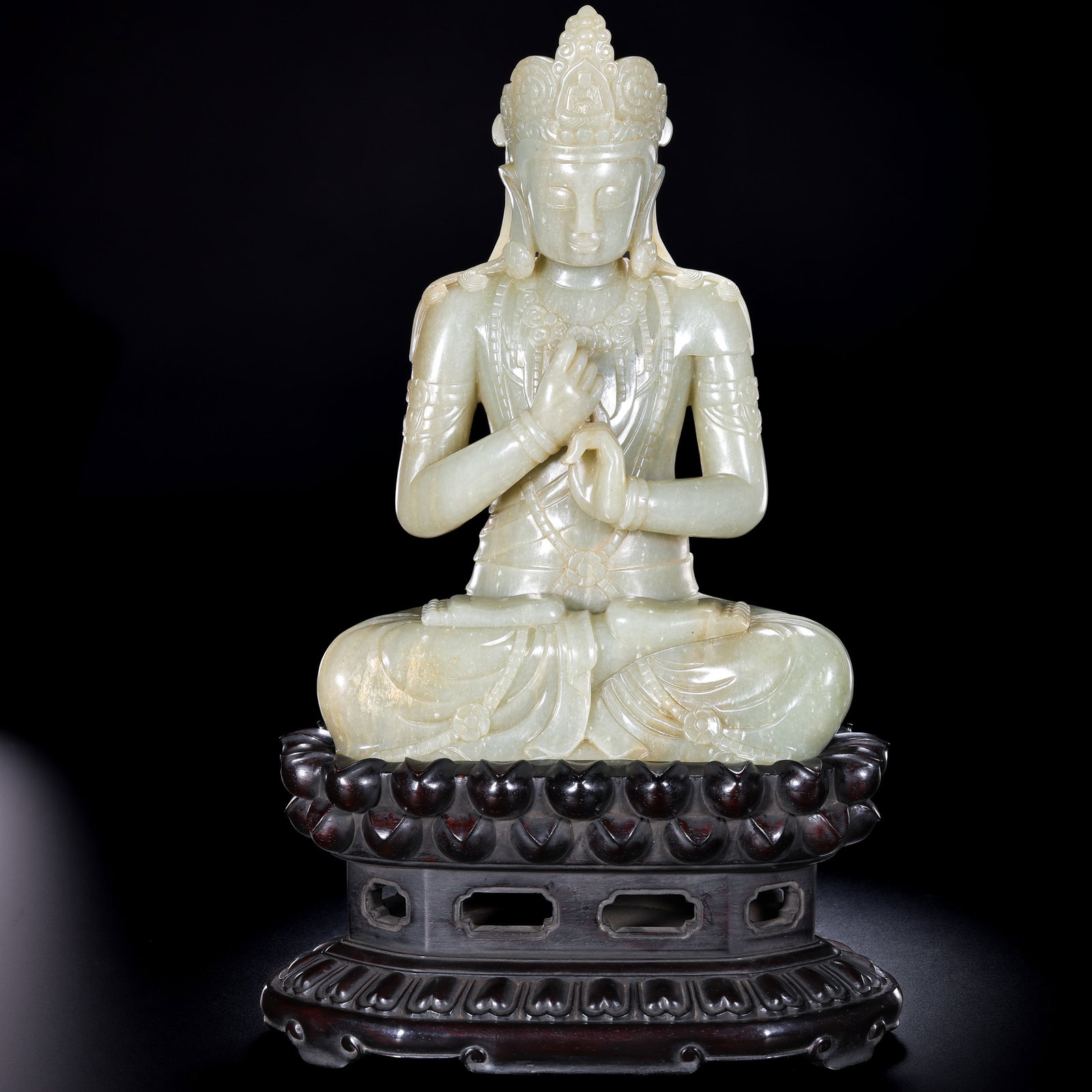 Chinese Qing Dynasty Hetian Jade Seated Buddha Statue (1 of 12)
