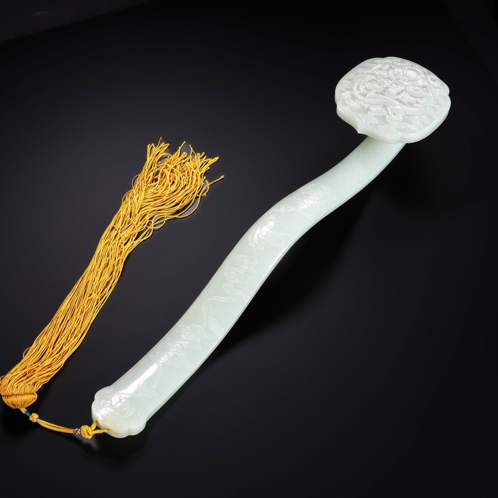 Chinese Qing Dynasty Hetian white jade Ruyi ornament (1 of 9)