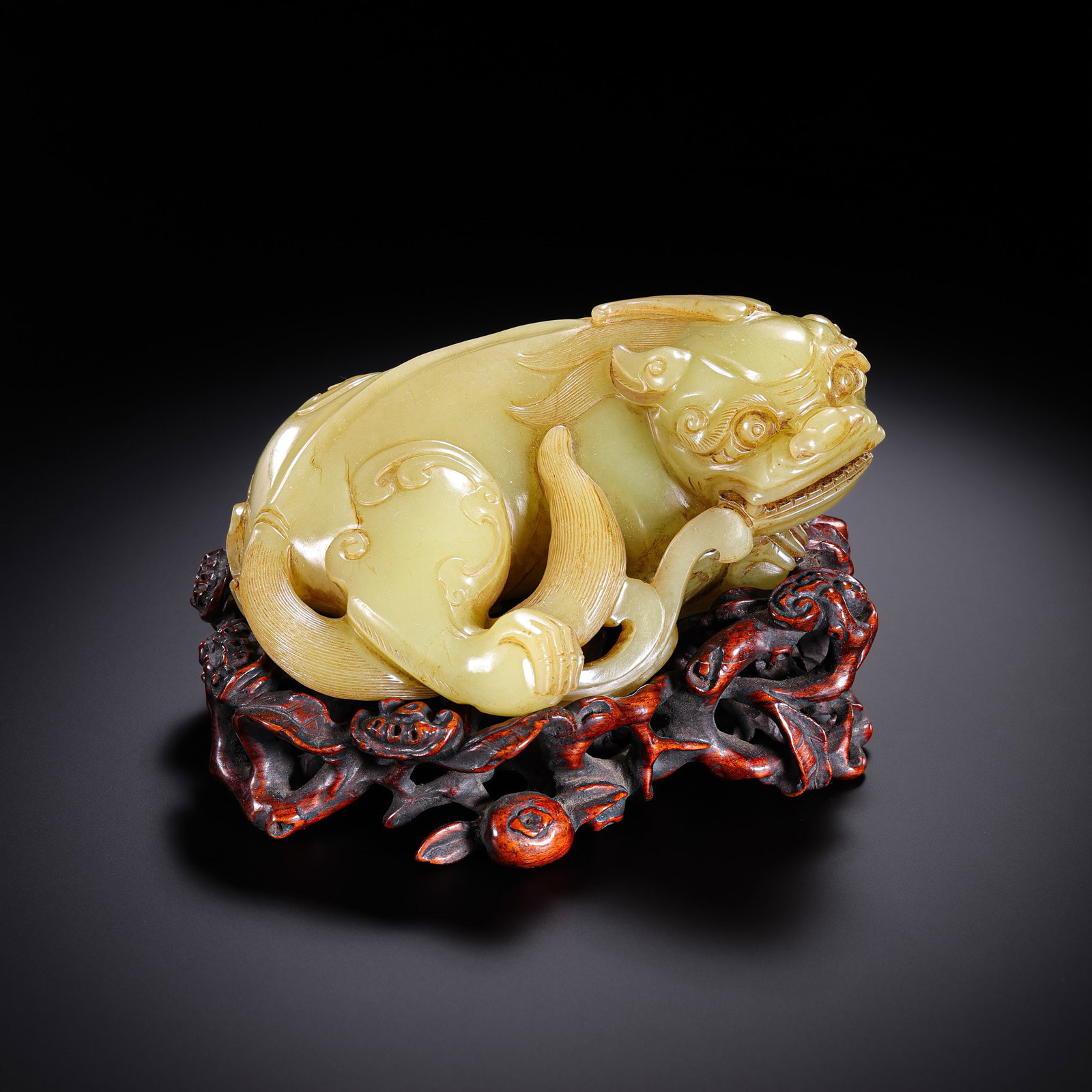 Chinese Qing Dynasty Hetian Yellow Jade Auspicious Beast Ornament (1 of 9)