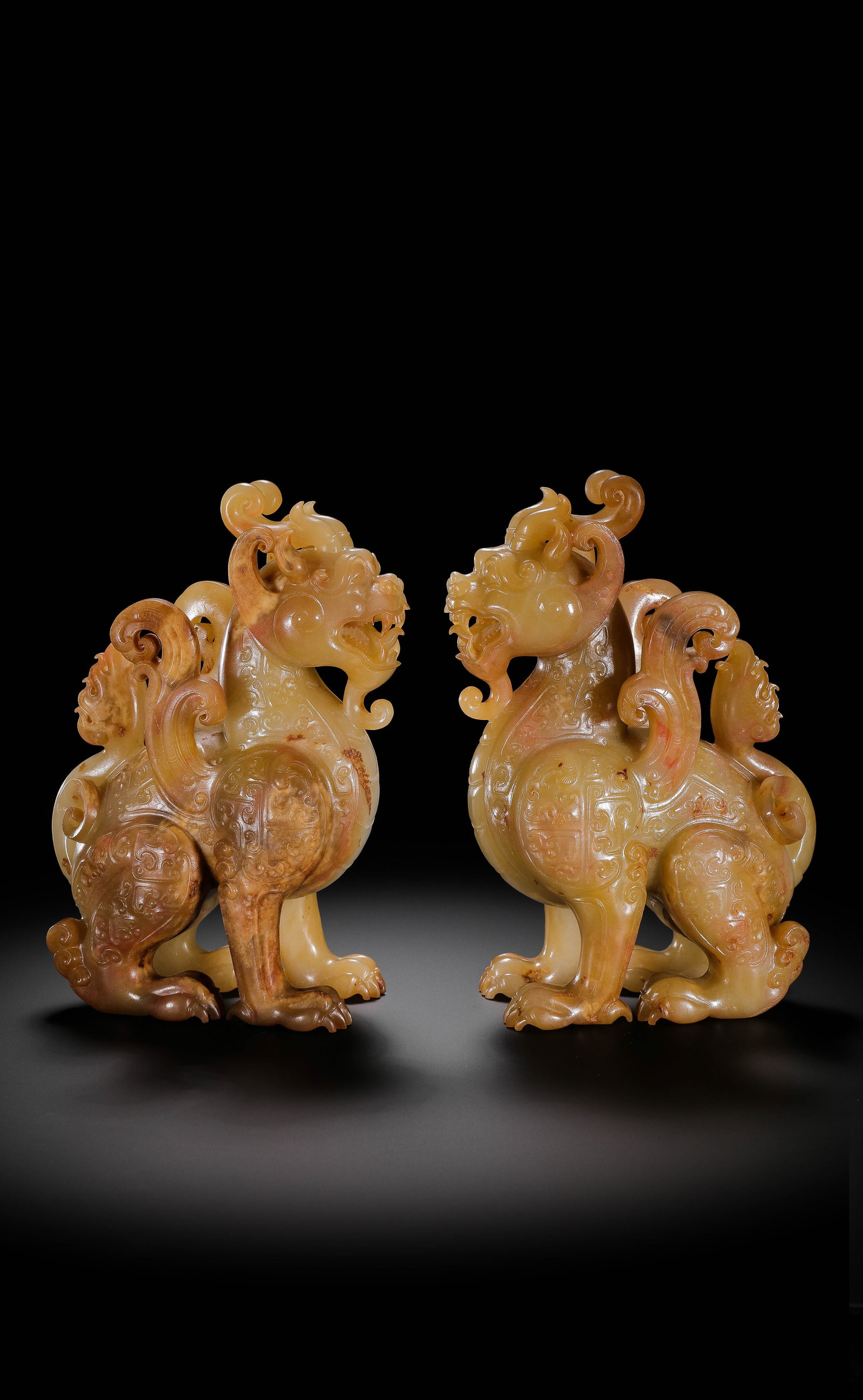 A pair of Chinese Han Dynasty jade auspicious beasts (1 of 12)