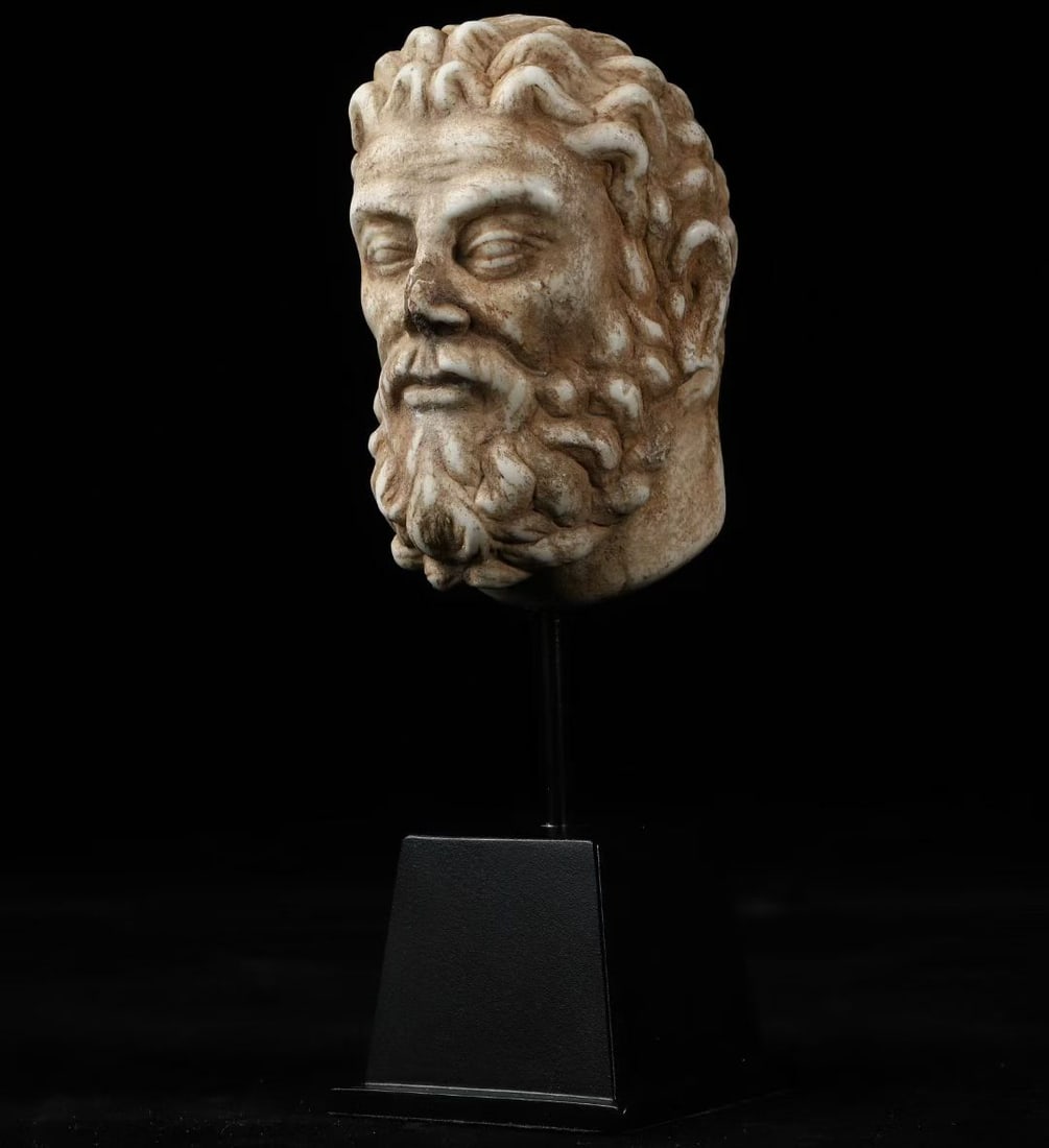 Ancient Roman stone sculptures - 9
