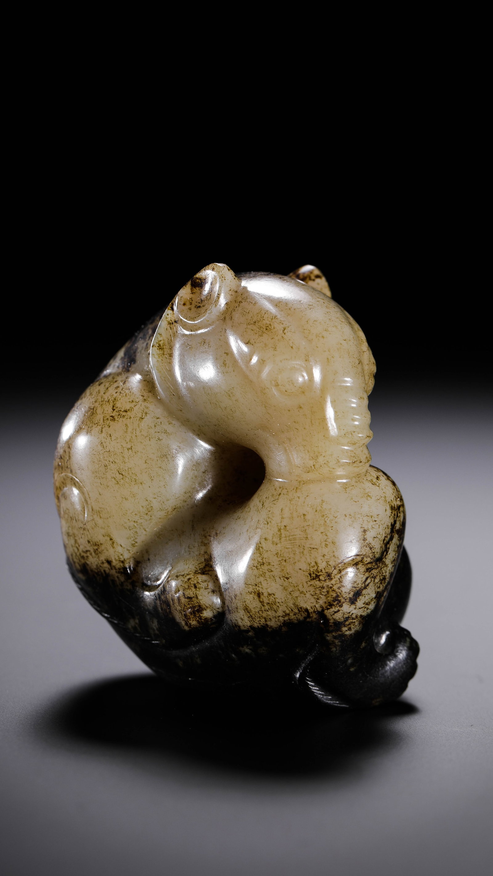 Jade Bear from the Han Dynasty in China (1 of 11)
