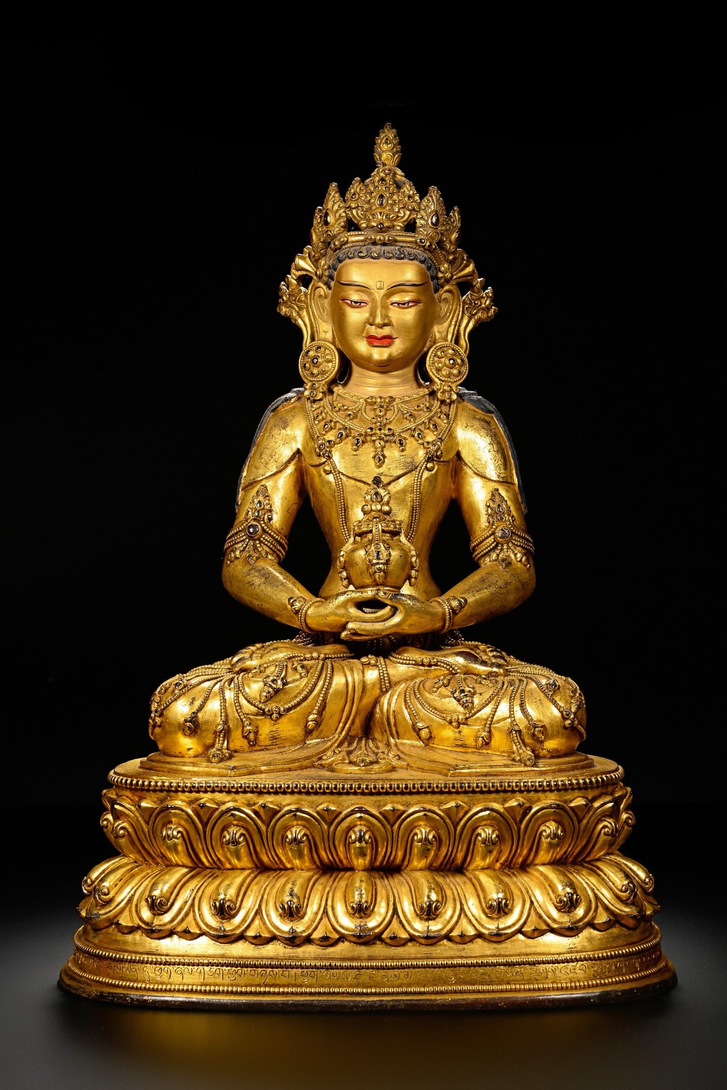 Chinese Ming Dynasty Gilt Bronze Seated Buddha Statue (1 of 16)
