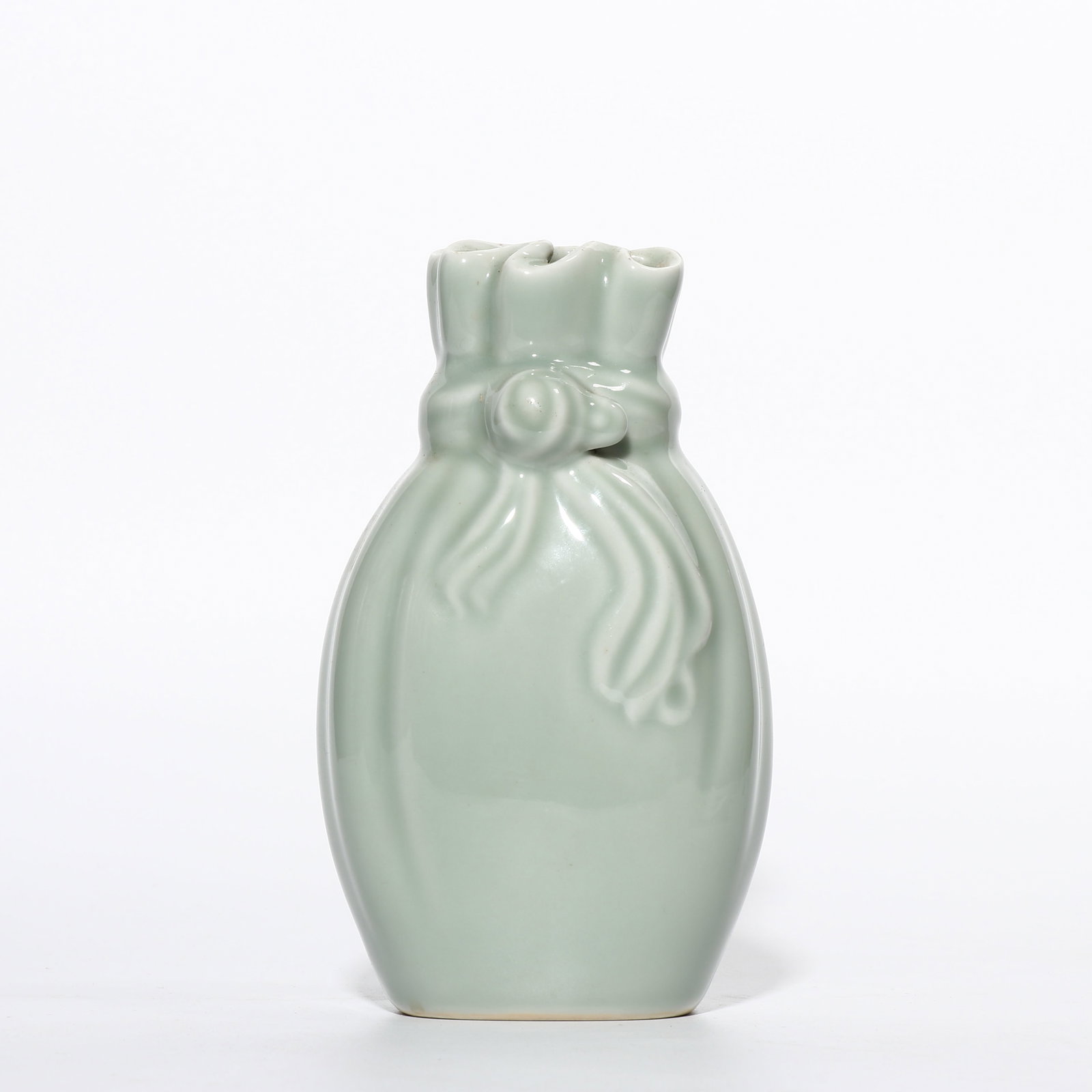 celadon-glazed bottle from the Qianlong period of the Qing Dynasty, China: W. 9 cm. H. 17.5 cm.