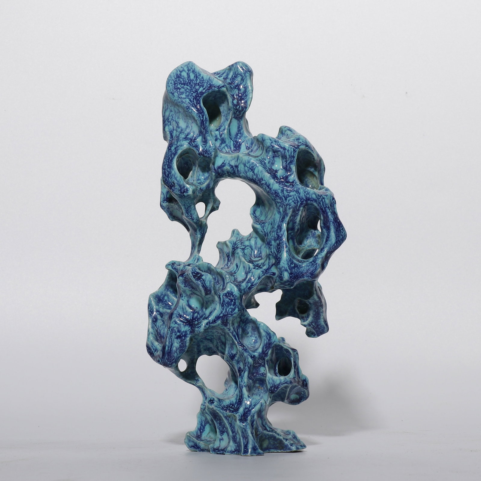 Chinese Qing Dynasty Jun-glazed mountain-shaped ornament: H. 25 cm. W. 12.5 cm.