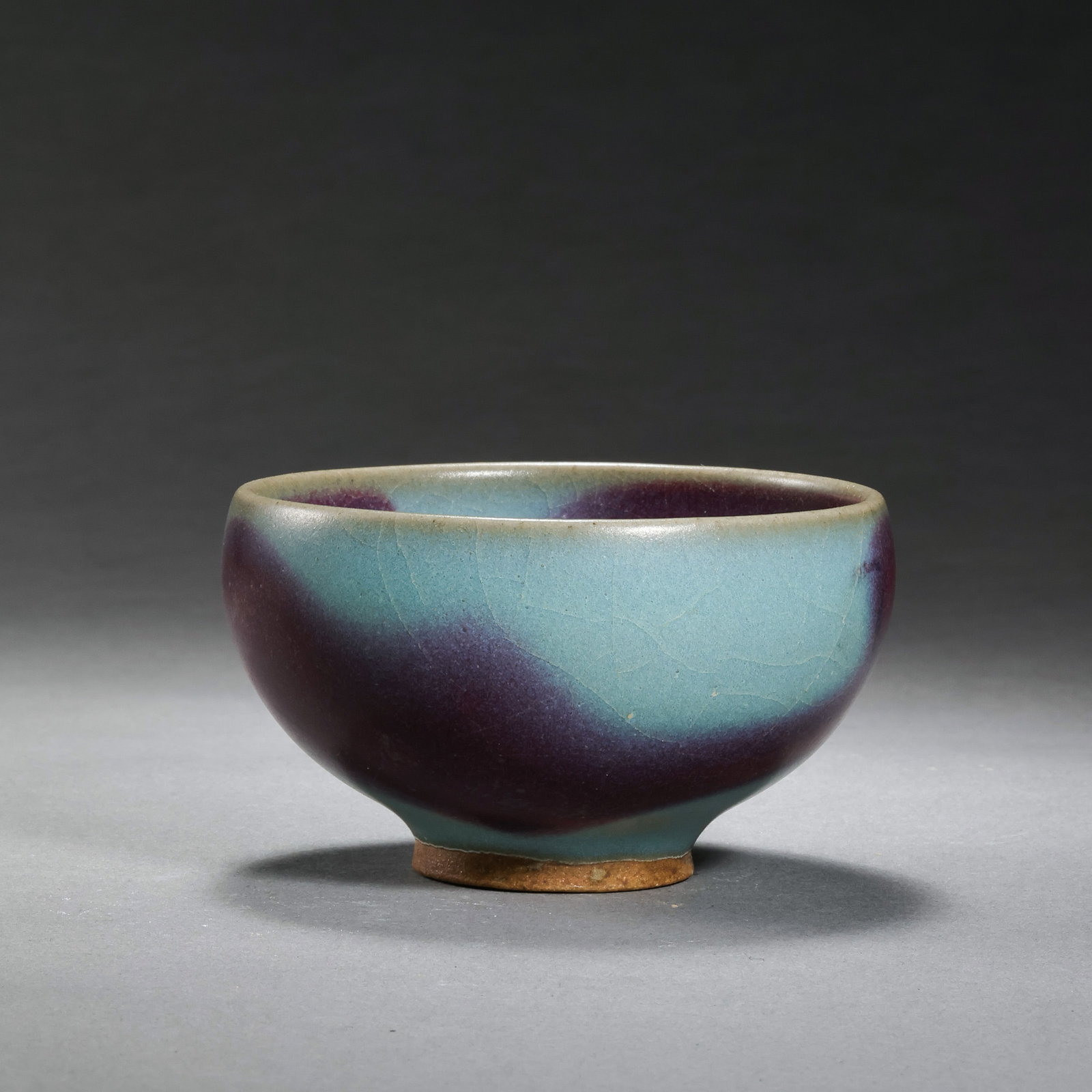 Northern Song Dynasty Jun ware sky-blue glazed red cup (1 of 8)
