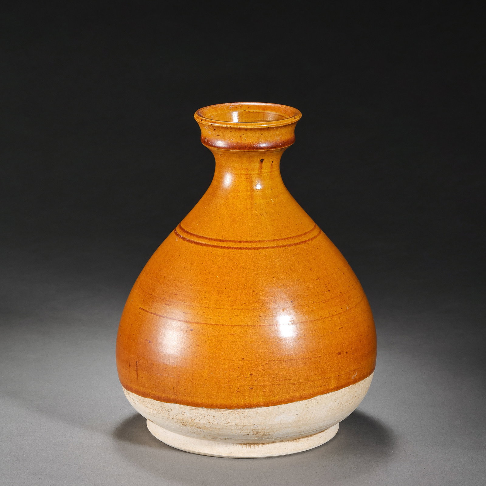Chinese Tang Dynasty Yellow Glazed Flame-Mouth Bottle (1 of 7)