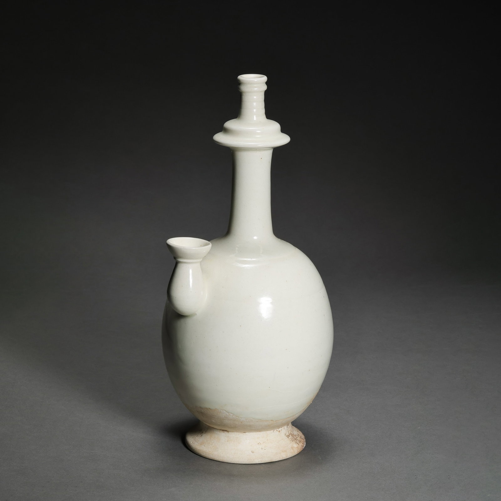 Long-necked white porcelain bottle from Gongxian kiln, Tang Dynasty, China (1 of 9)